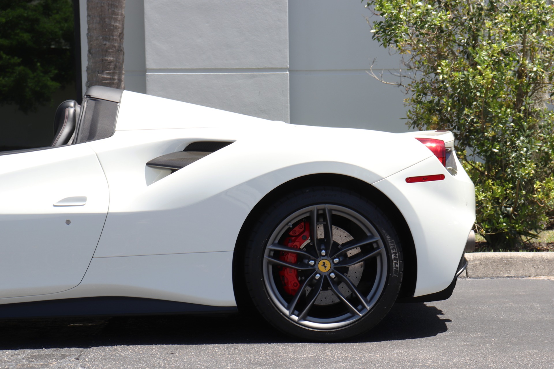 Used-2018-Ferrari-488-Spider