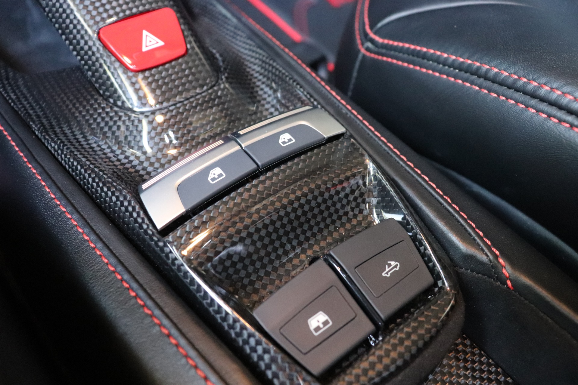 Used-2018-Ferrari-488-Spider
