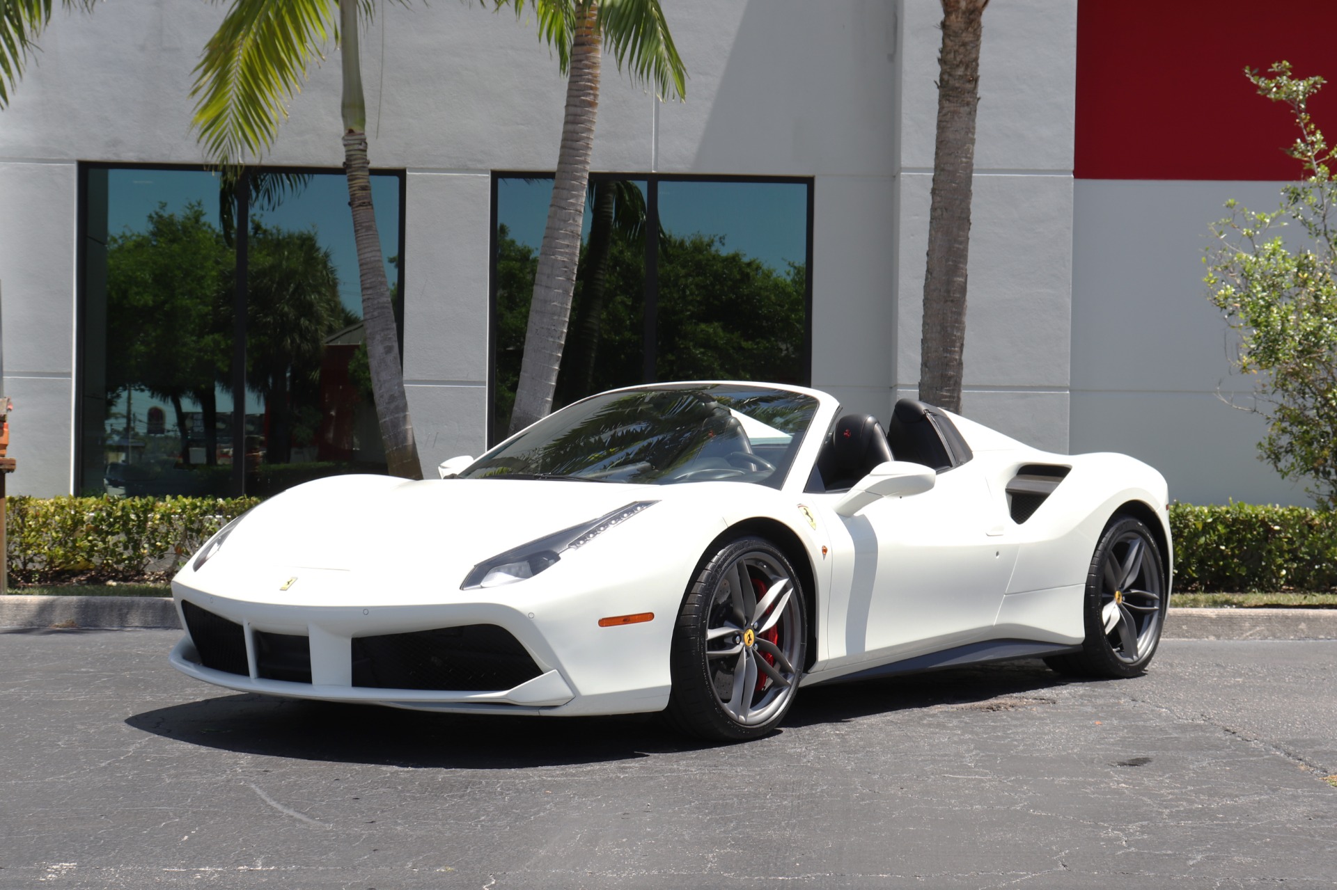 Used-2018-Ferrari-488-Spider
