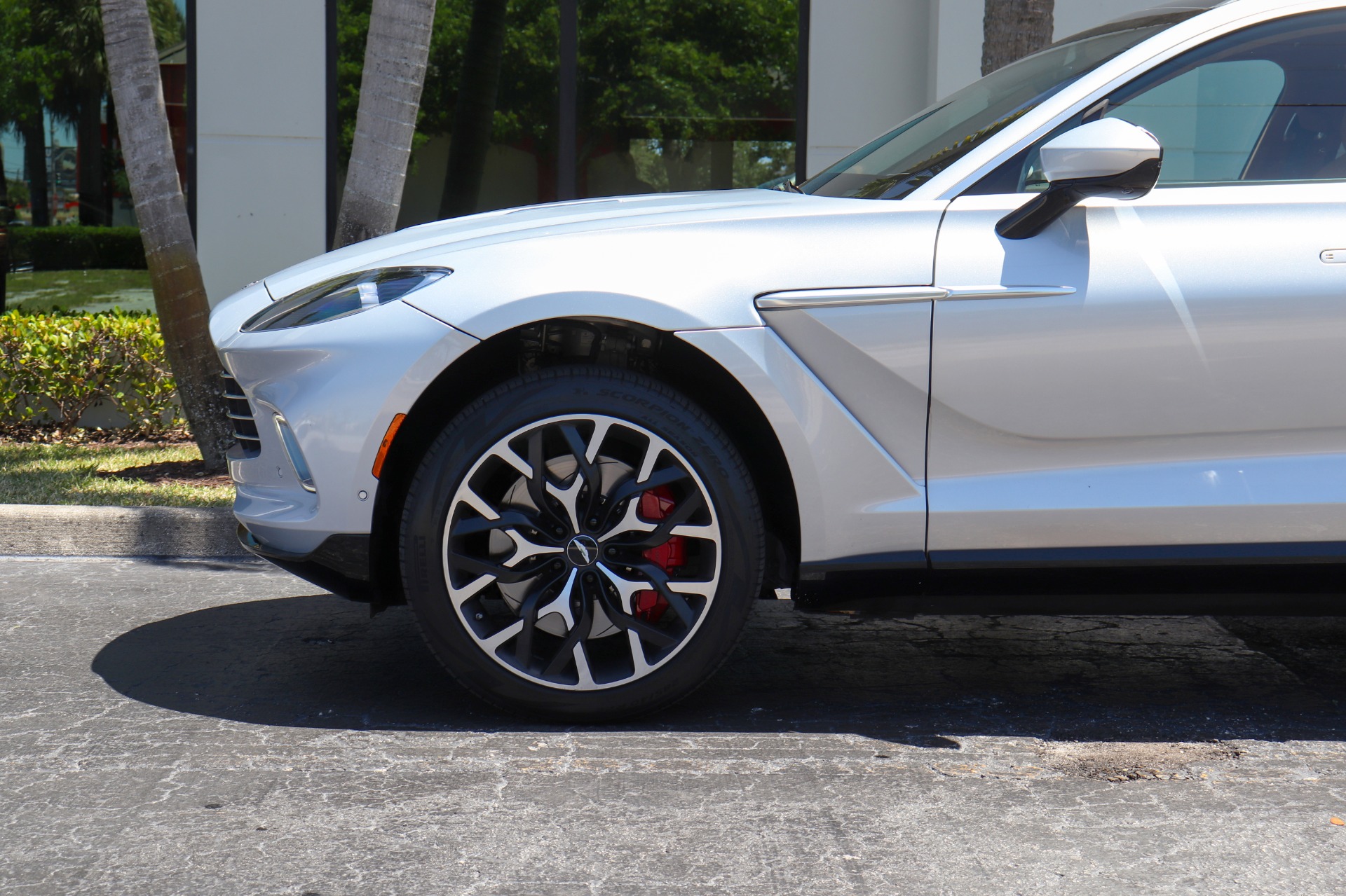 Used-2021-Aston-Martin-DBX