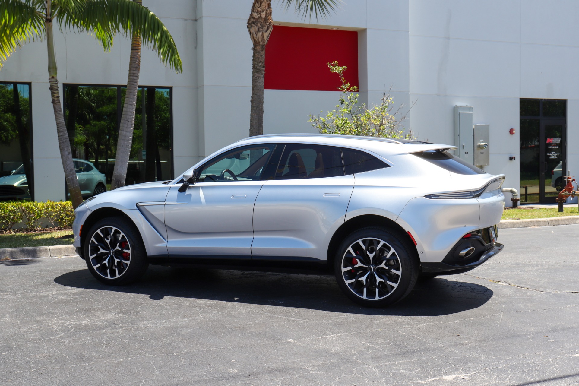 Used-2021-Aston-Martin-DBX