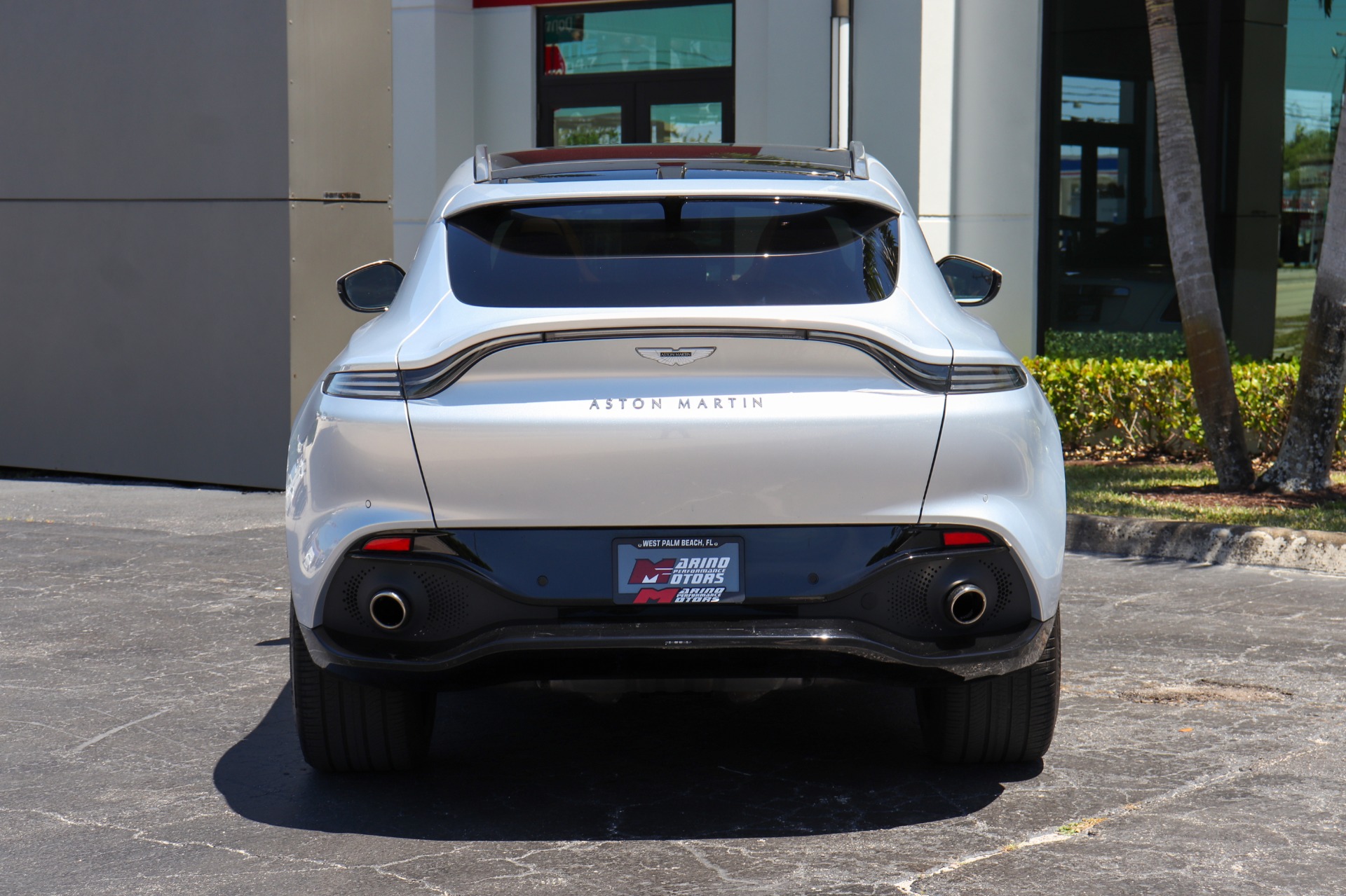 Used-2021-Aston-Martin-DBX