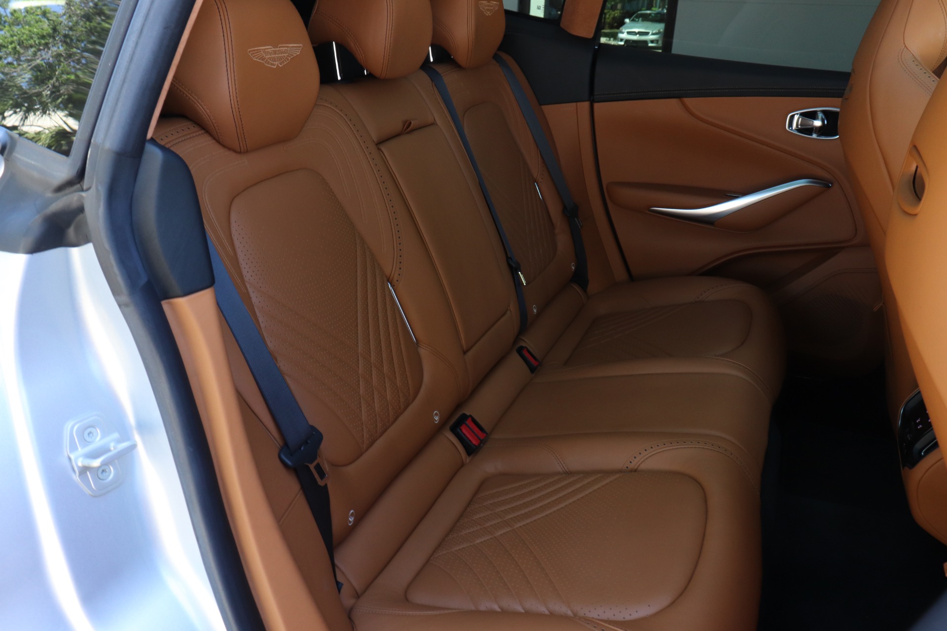 Used-2021-Aston-Martin-DBX