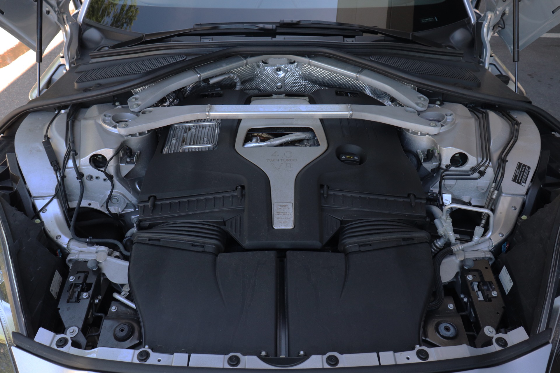 Used-2021-Aston-Martin-DBX