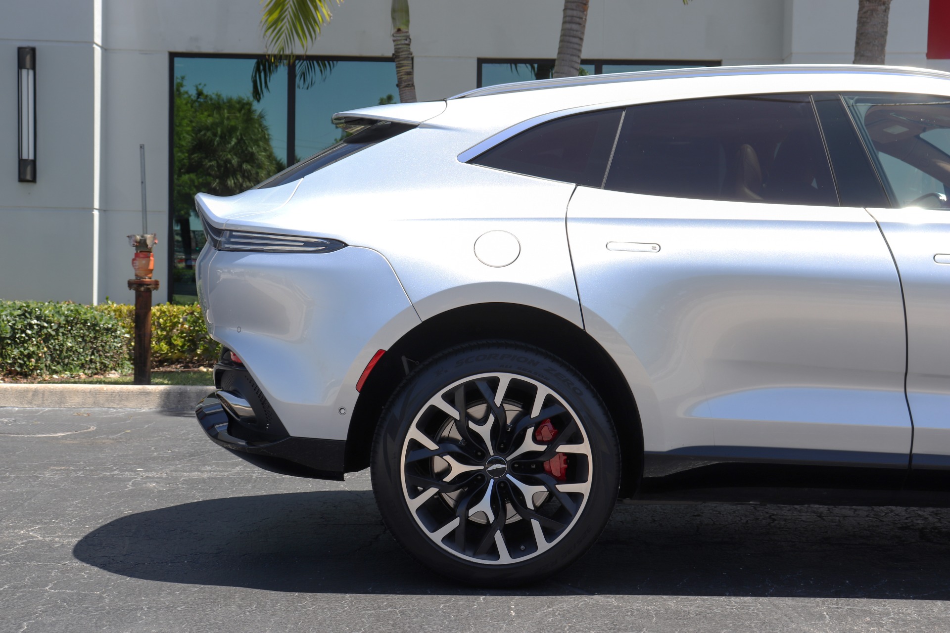Used-2021-Aston-Martin-DBX