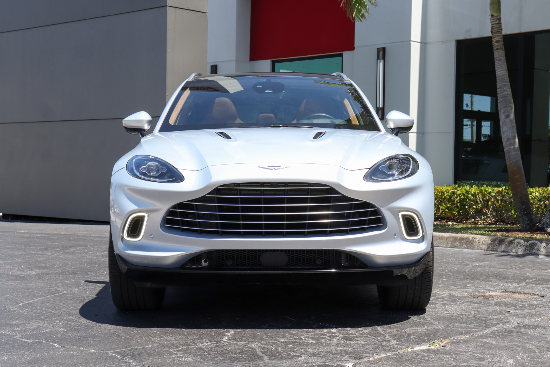 Used-2021-Aston-Martin-DBX