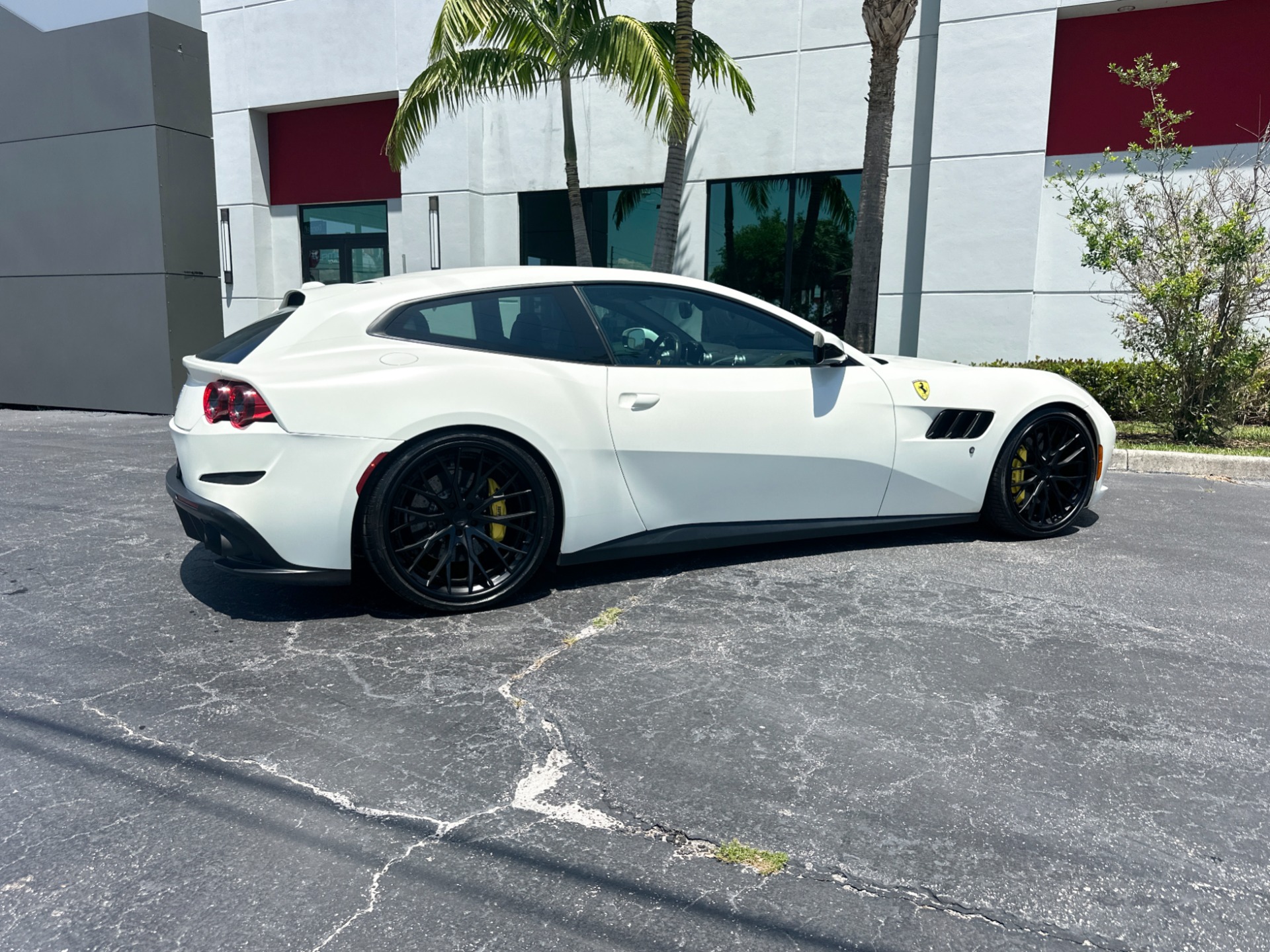 Used-2018-Ferrari-GTC4Lusso-T