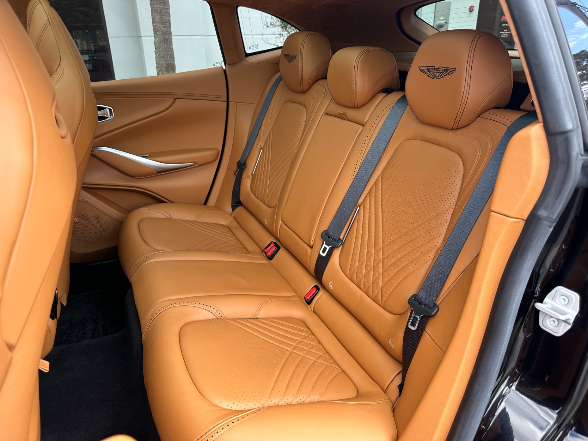 Used-2021-Aston-Martin-DBX