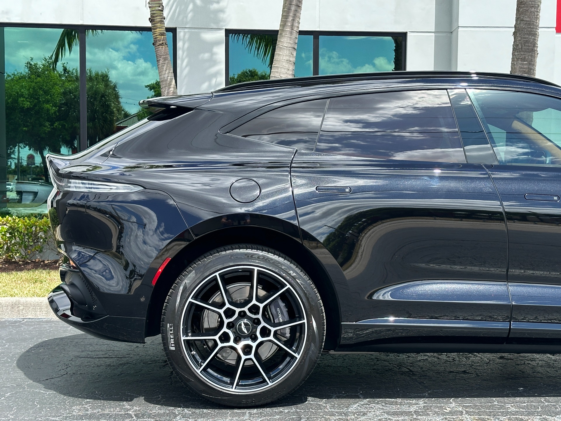 Used-2021-Aston-Martin-DBX