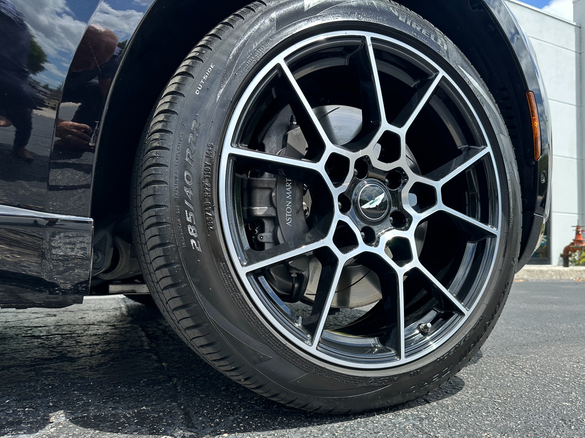Used-2021-Aston-Martin-DBX