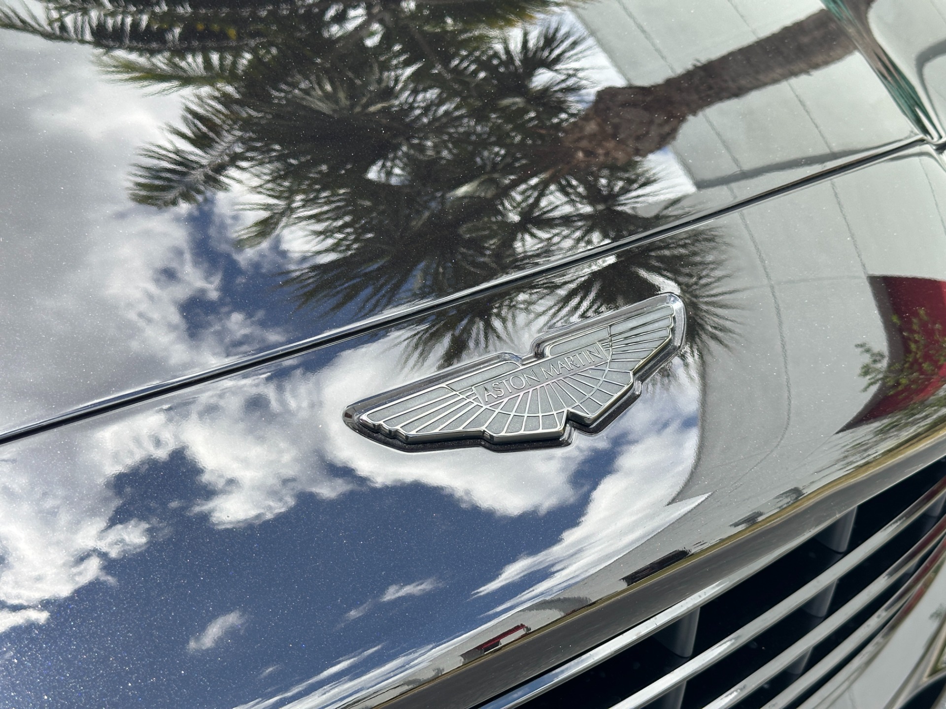 Used-2021-Aston-Martin-DBX