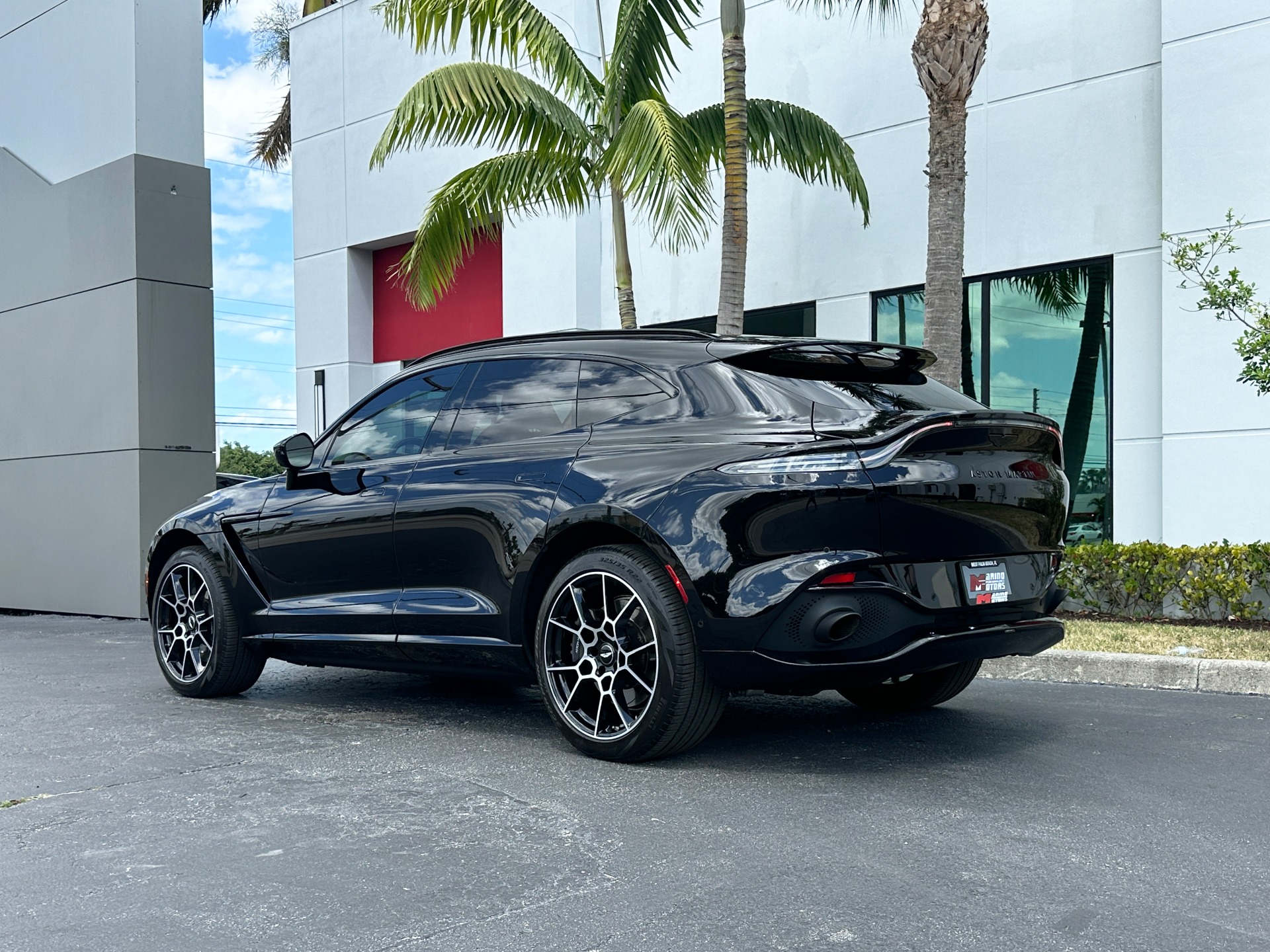 Used-2021-Aston-Martin-DBX