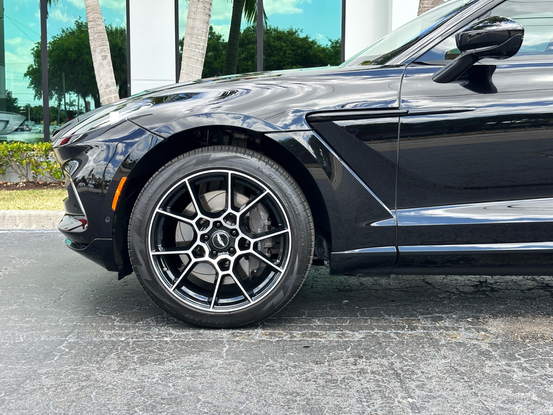 Used-2021-Aston-Martin-DBX
