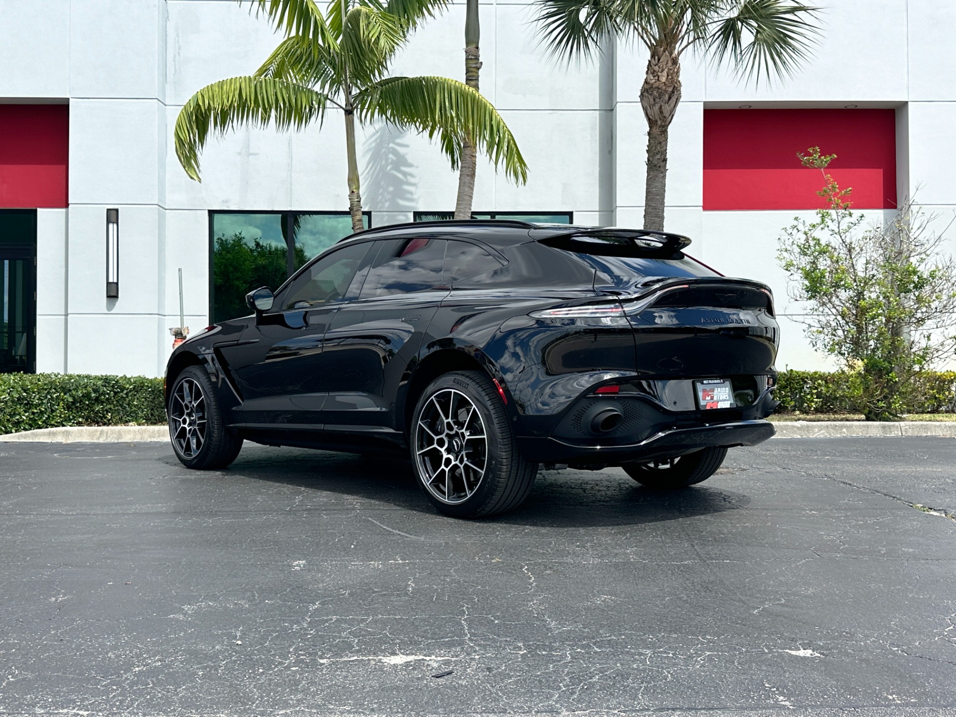 Used-2021-Aston-Martin-DBX