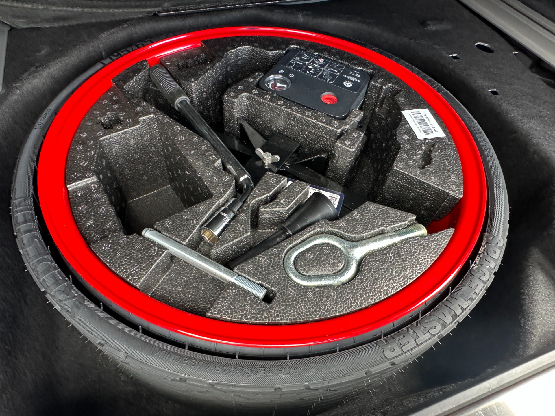 Used-2021-Aston-Martin-DBX