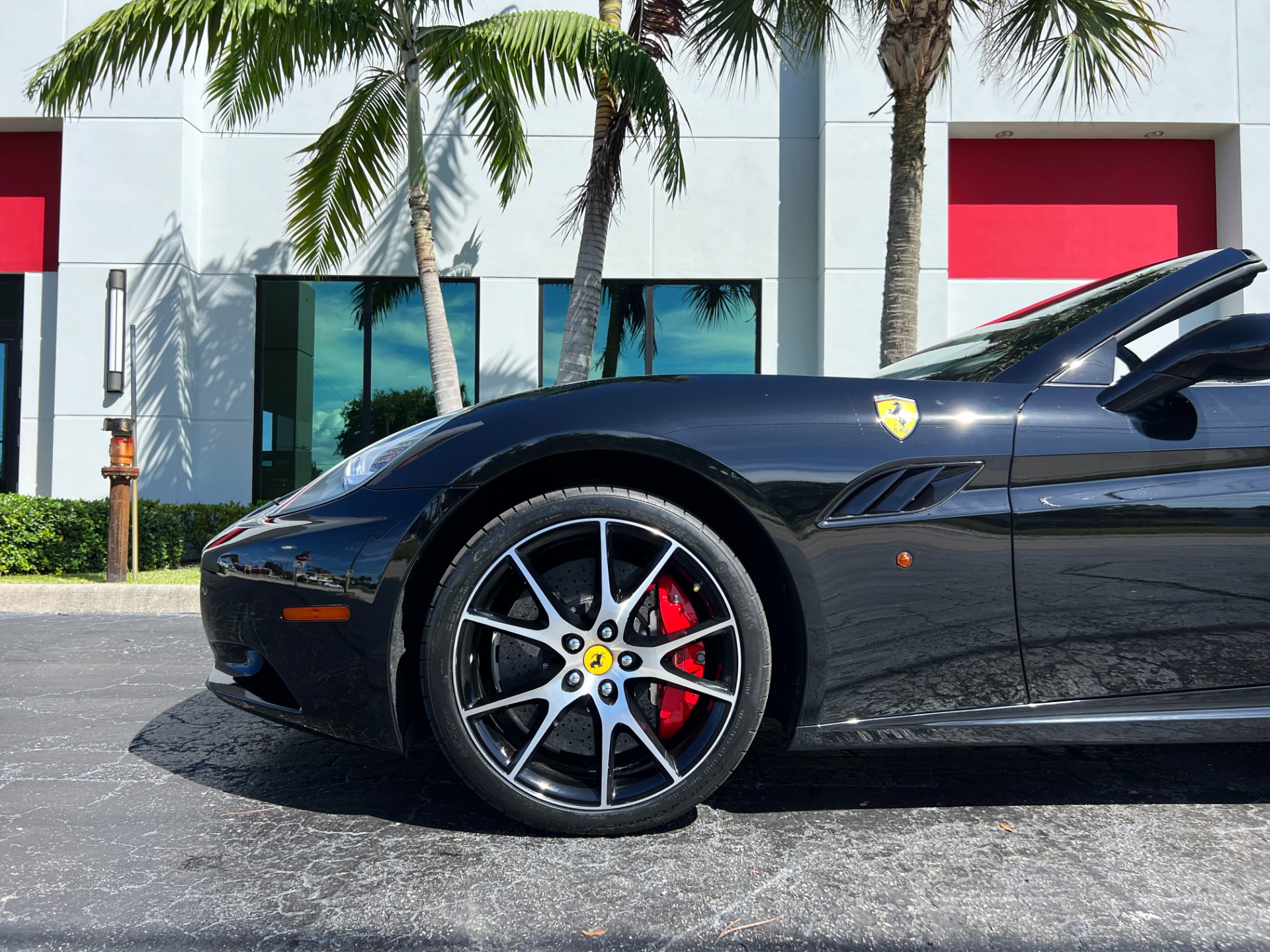 Used-2012-Ferrari-California