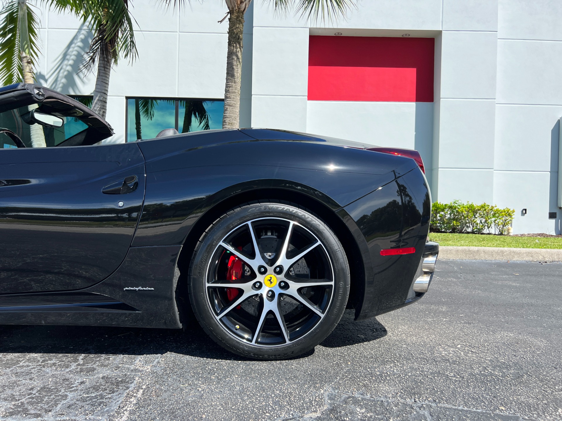 Used-2012-Ferrari-California