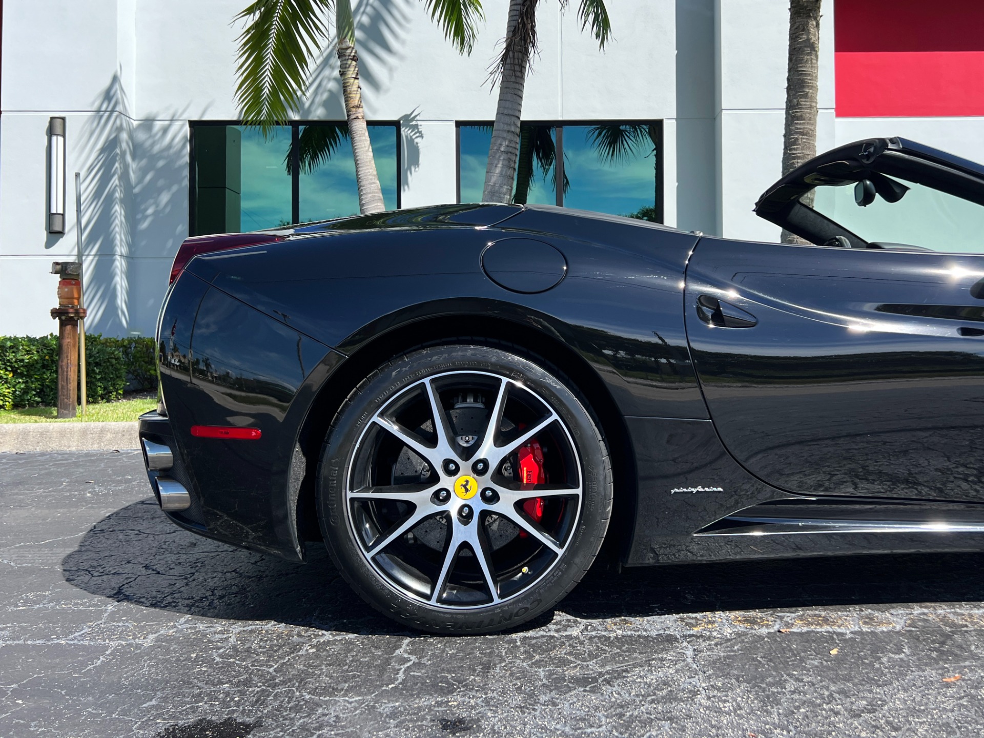 Used-2012-Ferrari-California
