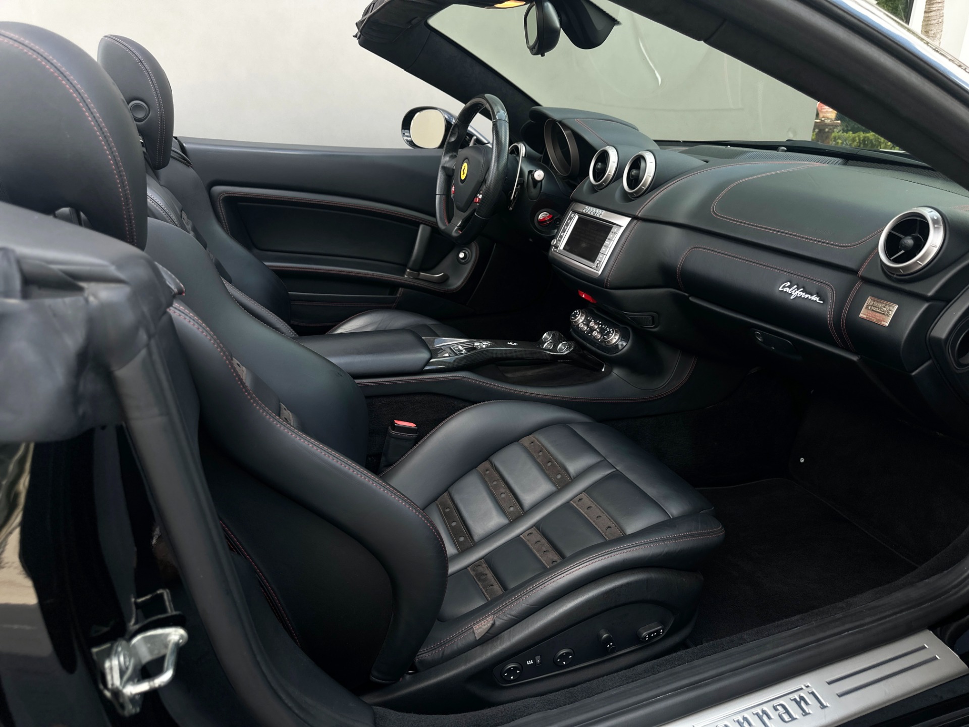 Used-2012-Ferrari-California