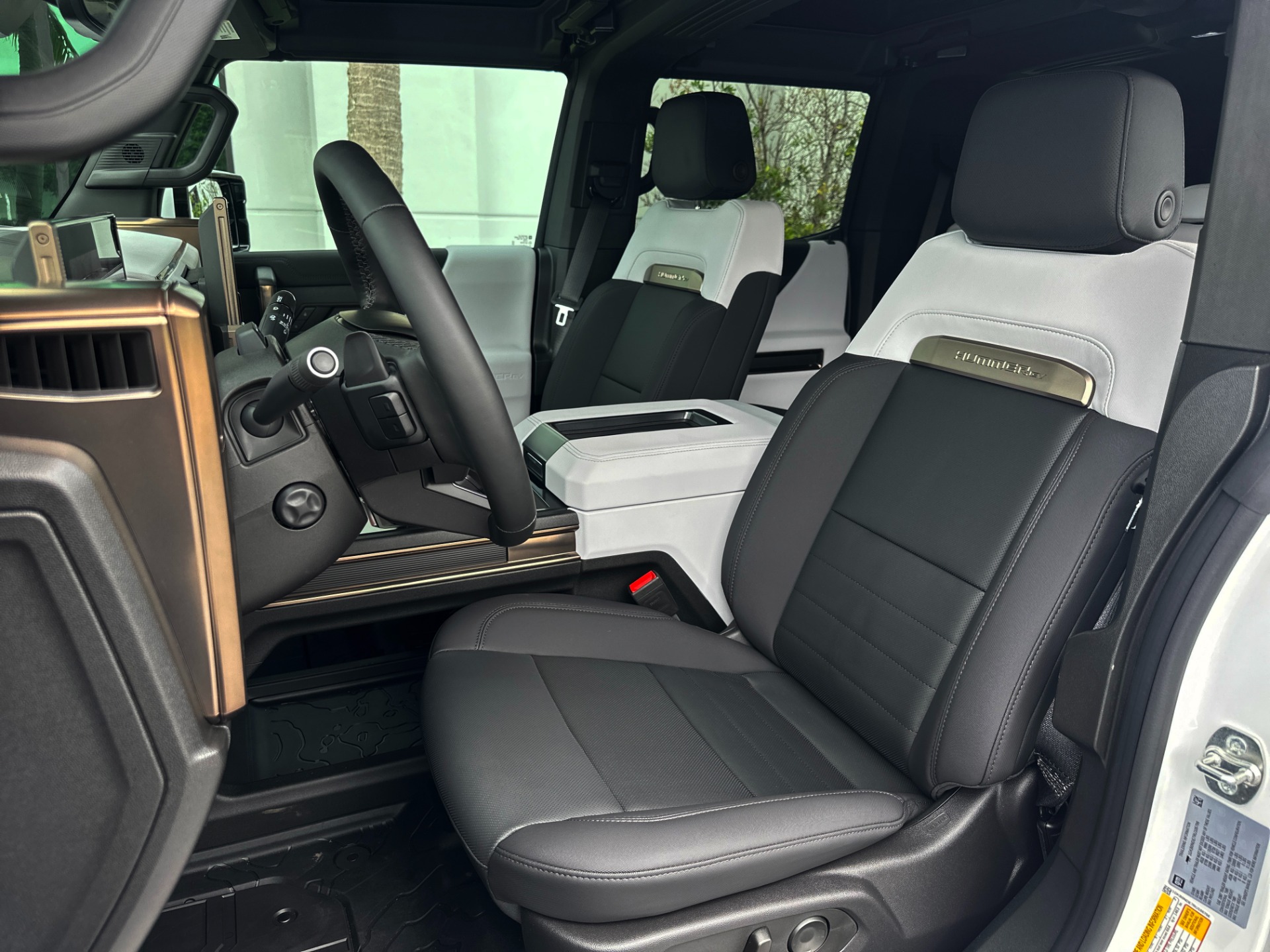 Used-2024-GMC-HUMMER-EV-2X