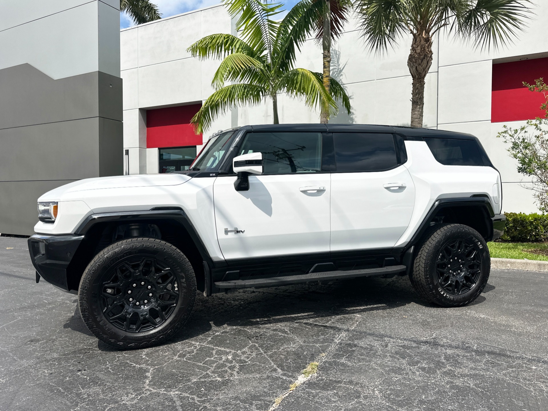 Used-2024-GMC-HUMMER-EV-2X