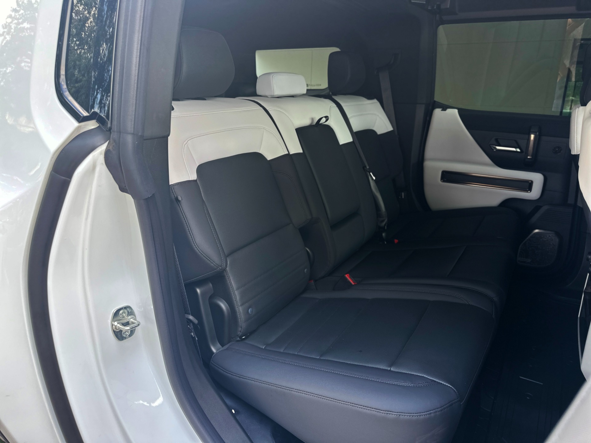 Used-2024-GMC-HUMMER-EV-2X