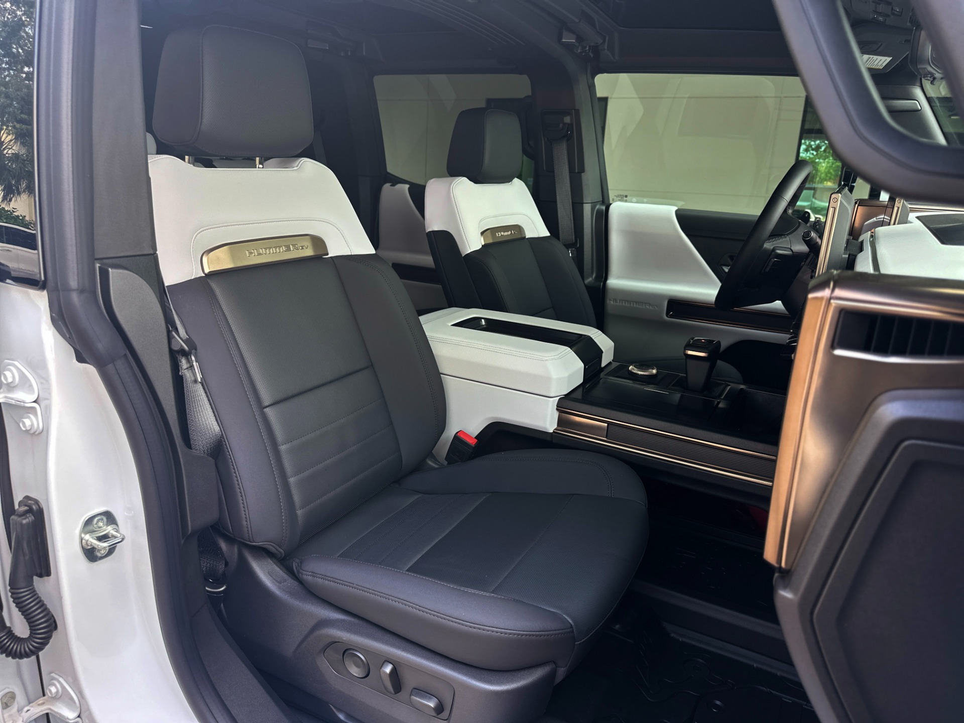 Used-2024-GMC-HUMMER-EV-2X