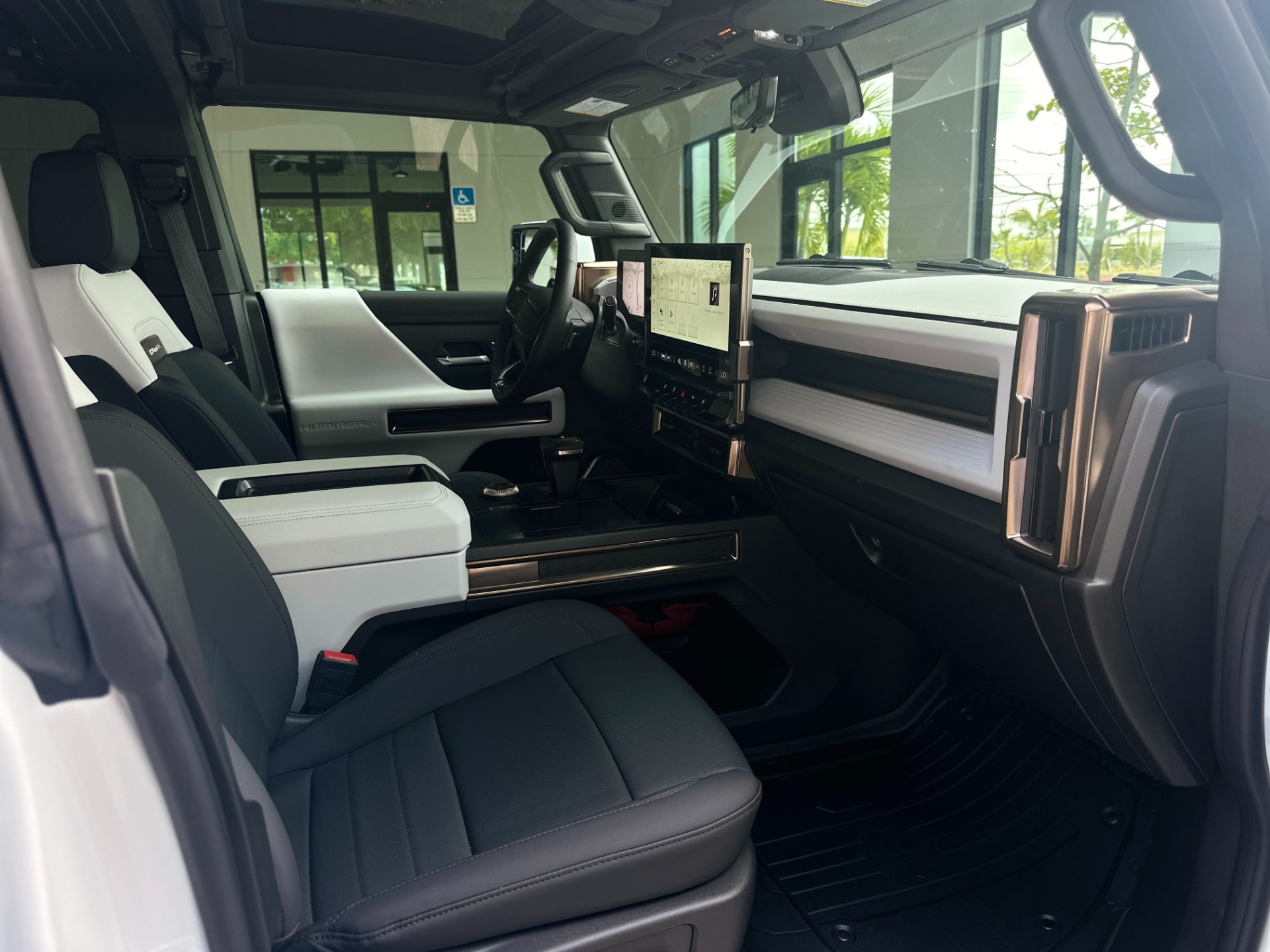 Used-2024-GMC-HUMMER-EV-2X