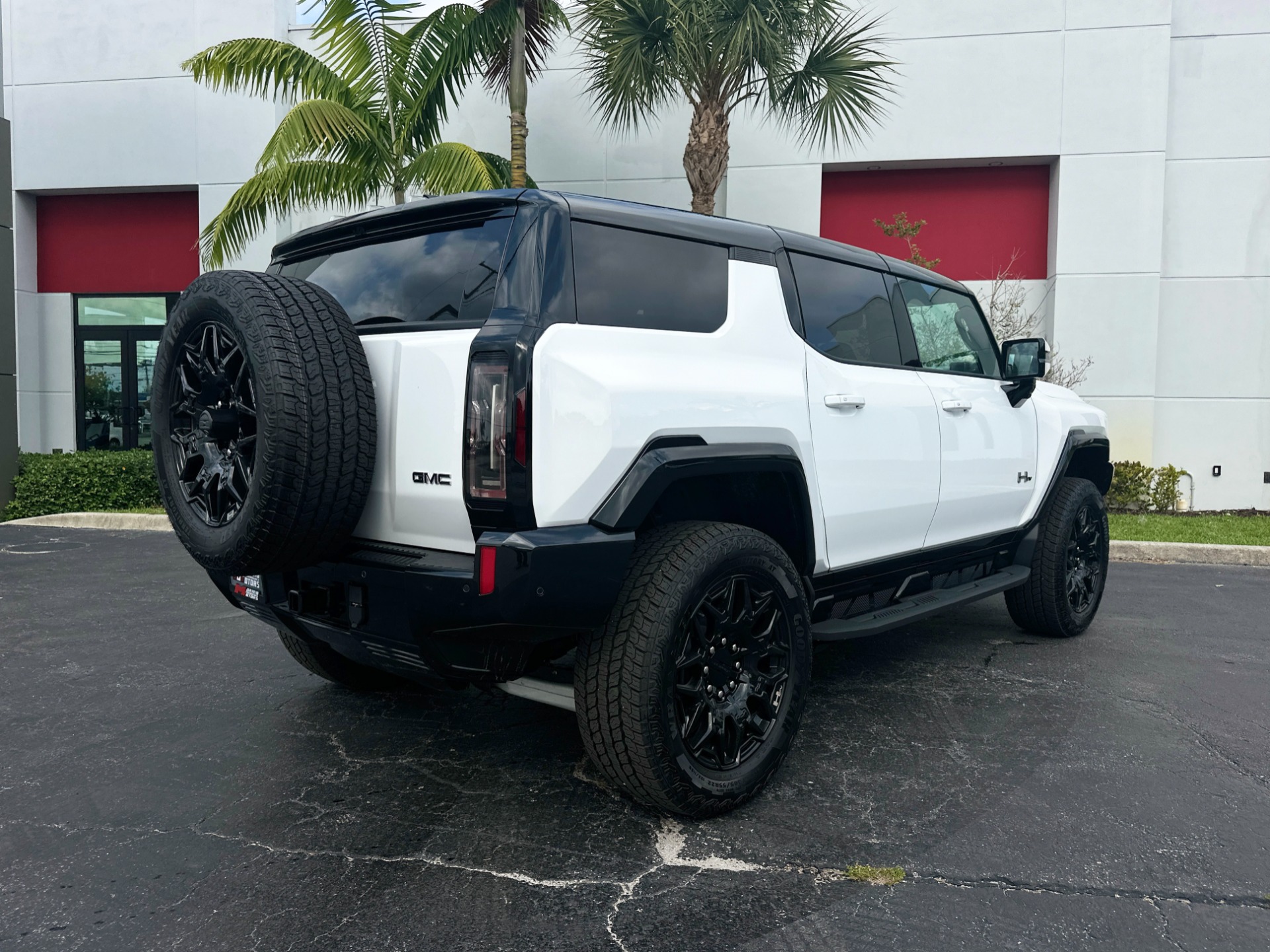 Used-2024-GMC-HUMMER-EV-2X