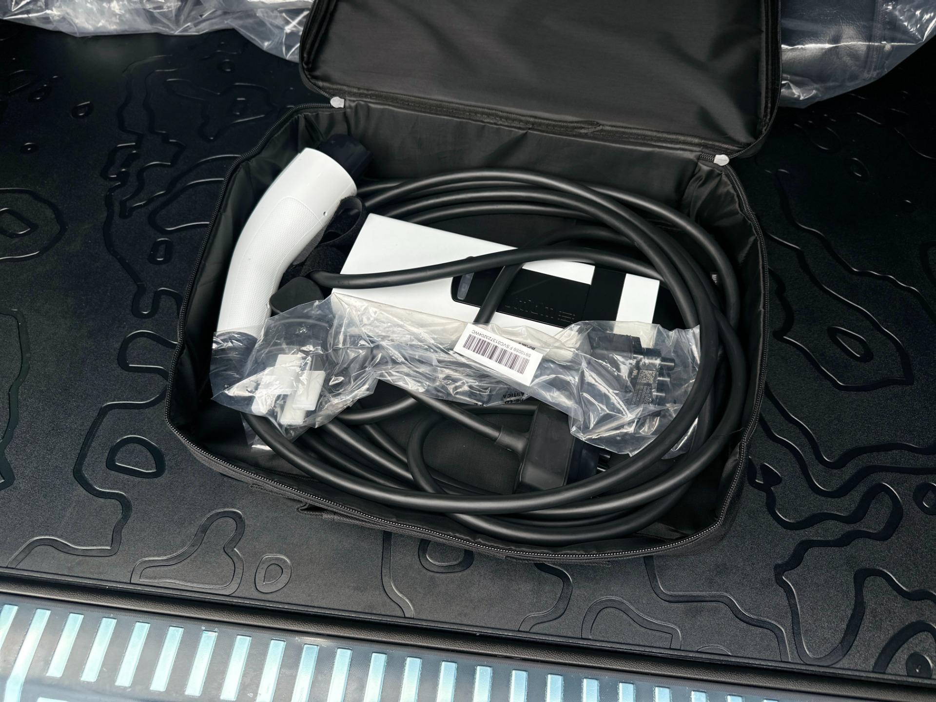 Used-2024-GMC-HUMMER-EV-2X