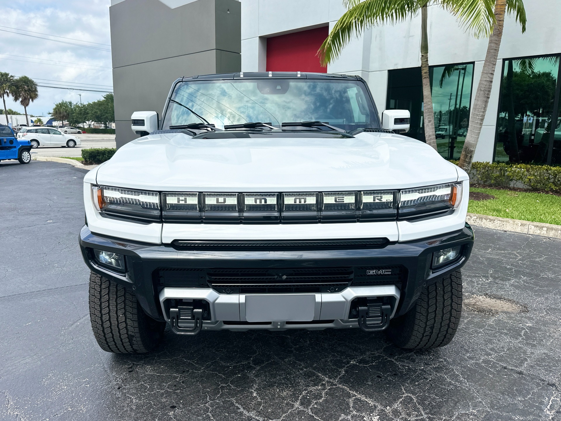 Used-2024-GMC-HUMMER-EV-2X