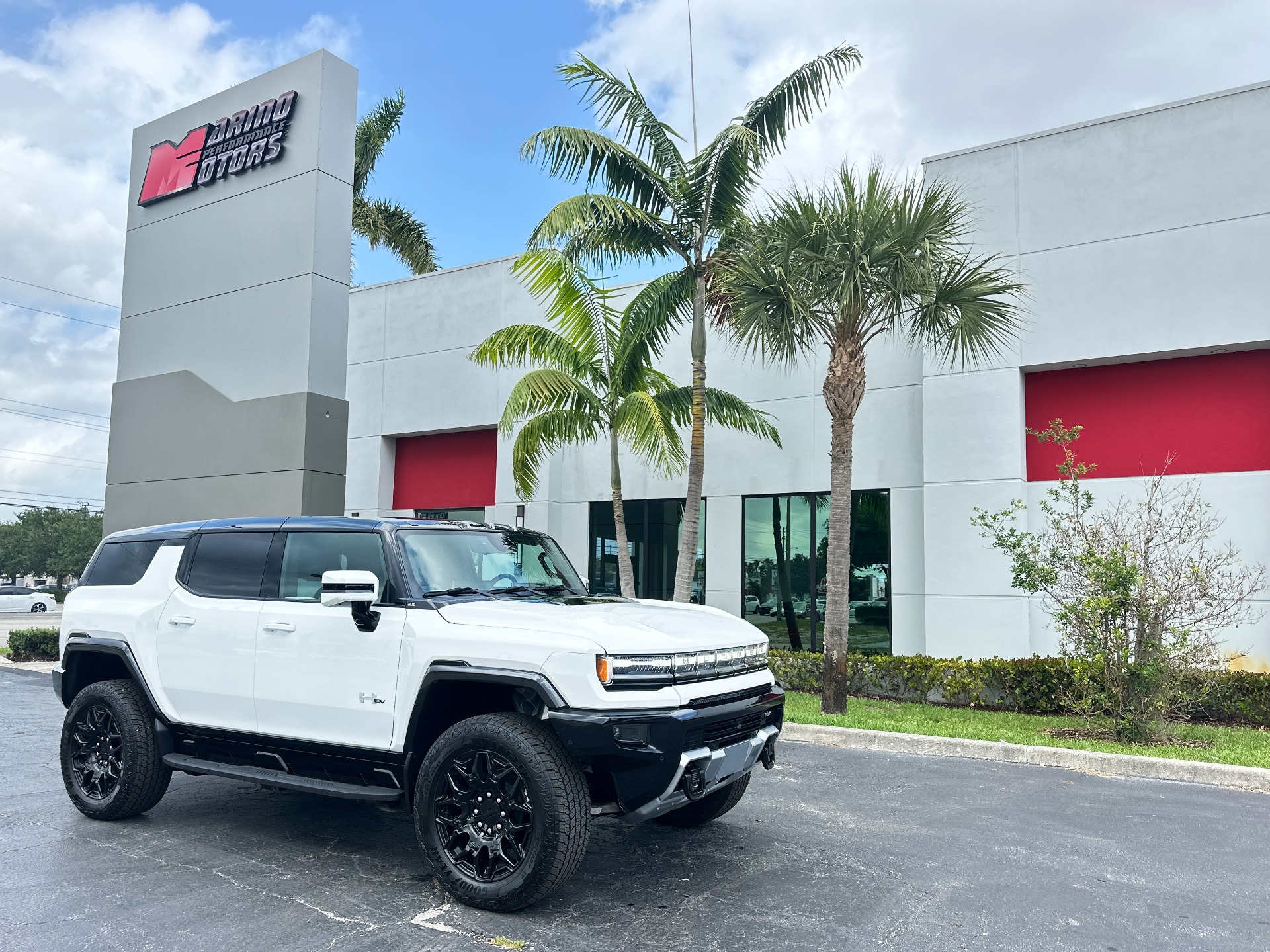 Used-2024-GMC-HUMMER-EV-2X