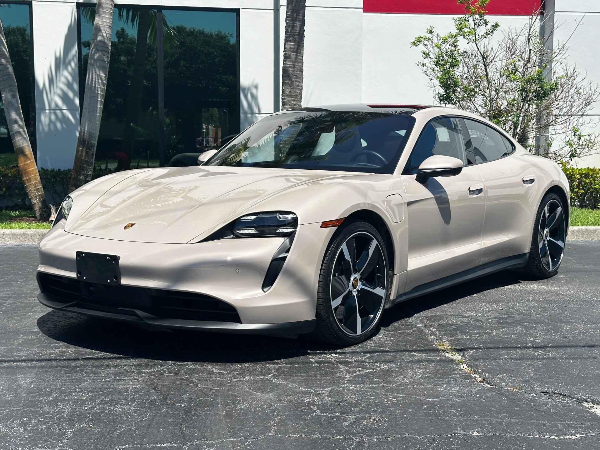 Used-2022-Porsche-Taycan-4S