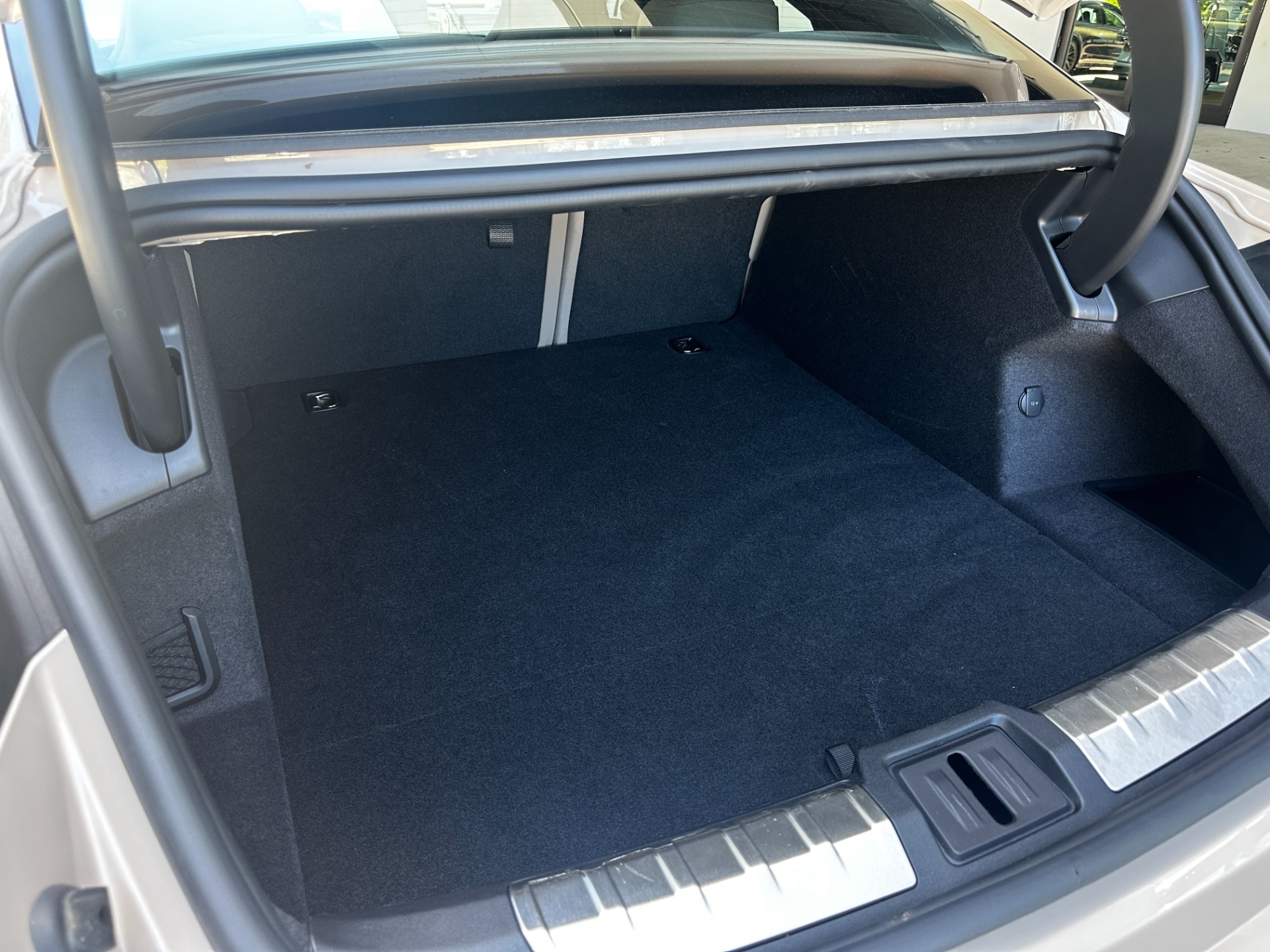 Used-2022-Porsche-Taycan-4S