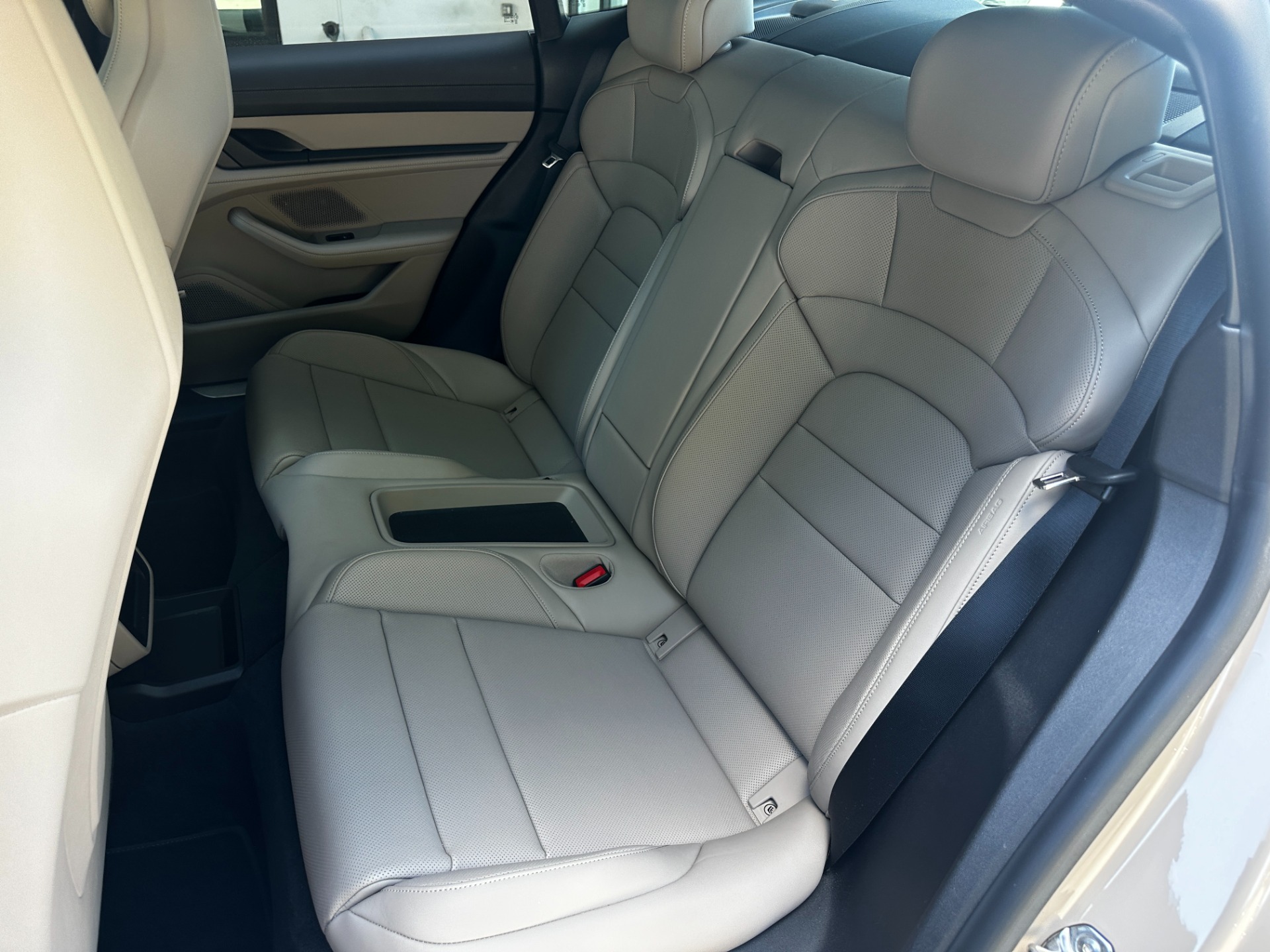 Used-2022-Porsche-Taycan-4S