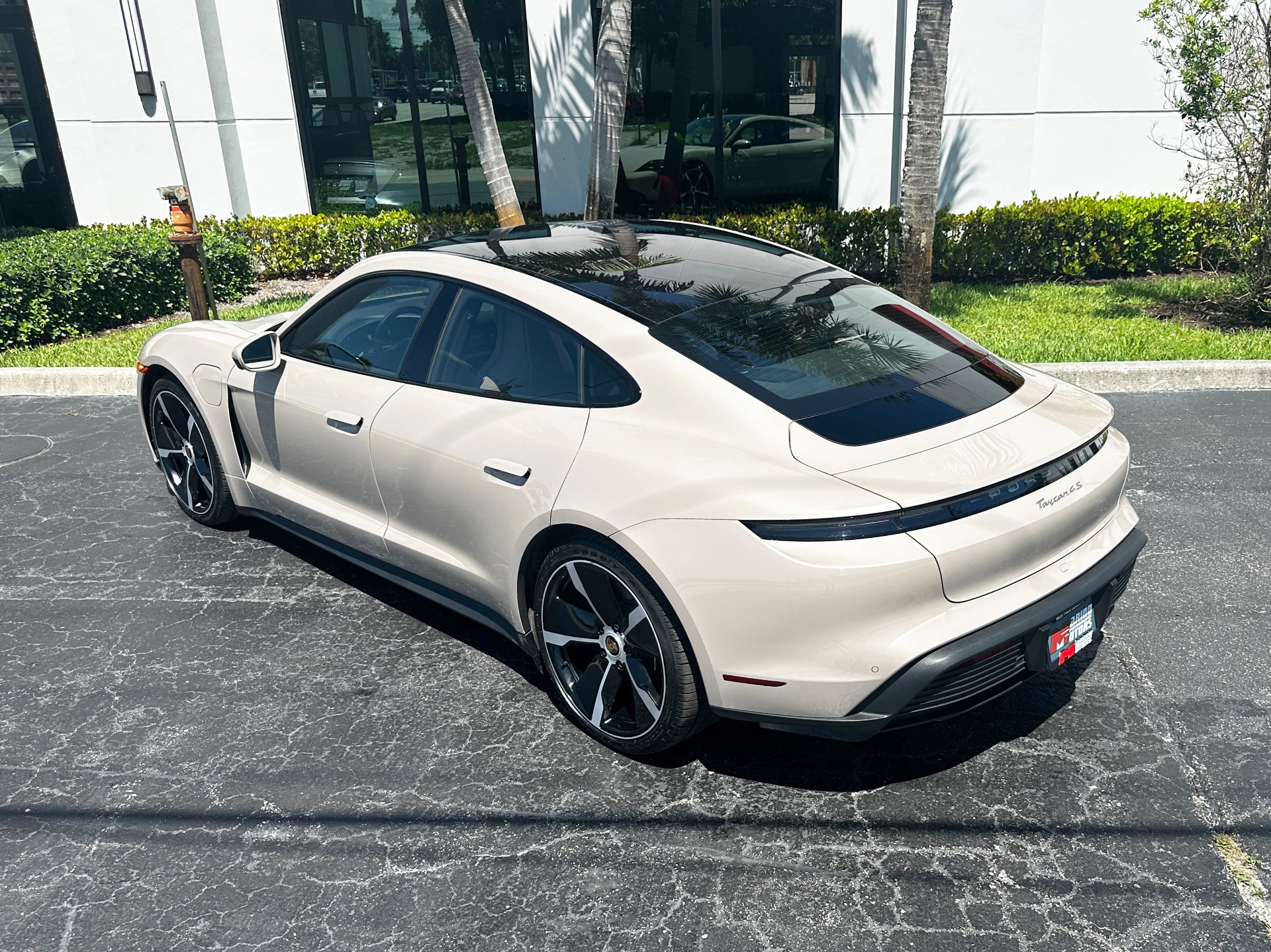 Used-2022-Porsche-Taycan-4S
