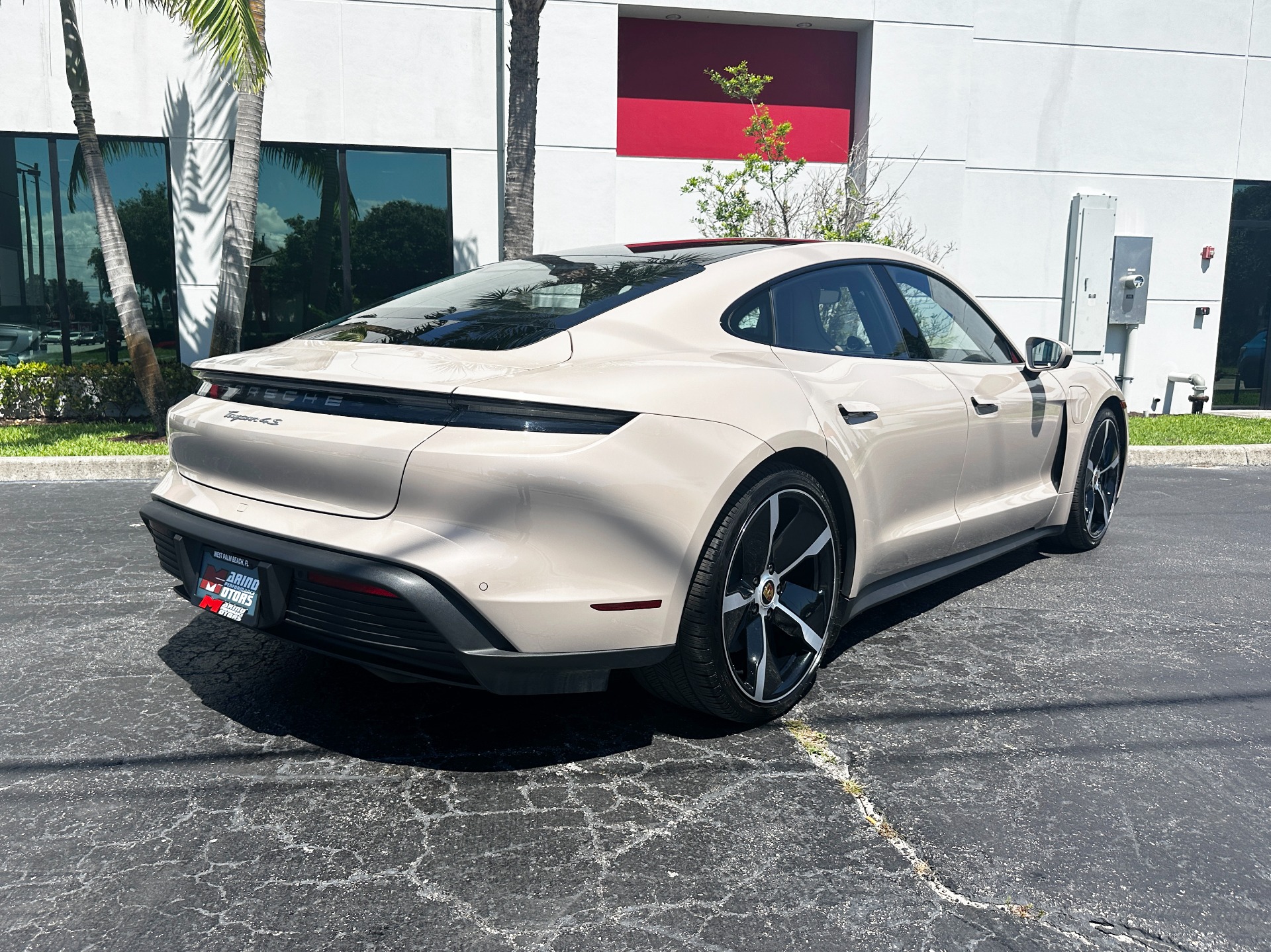 Used-2022-Porsche-Taycan-4S