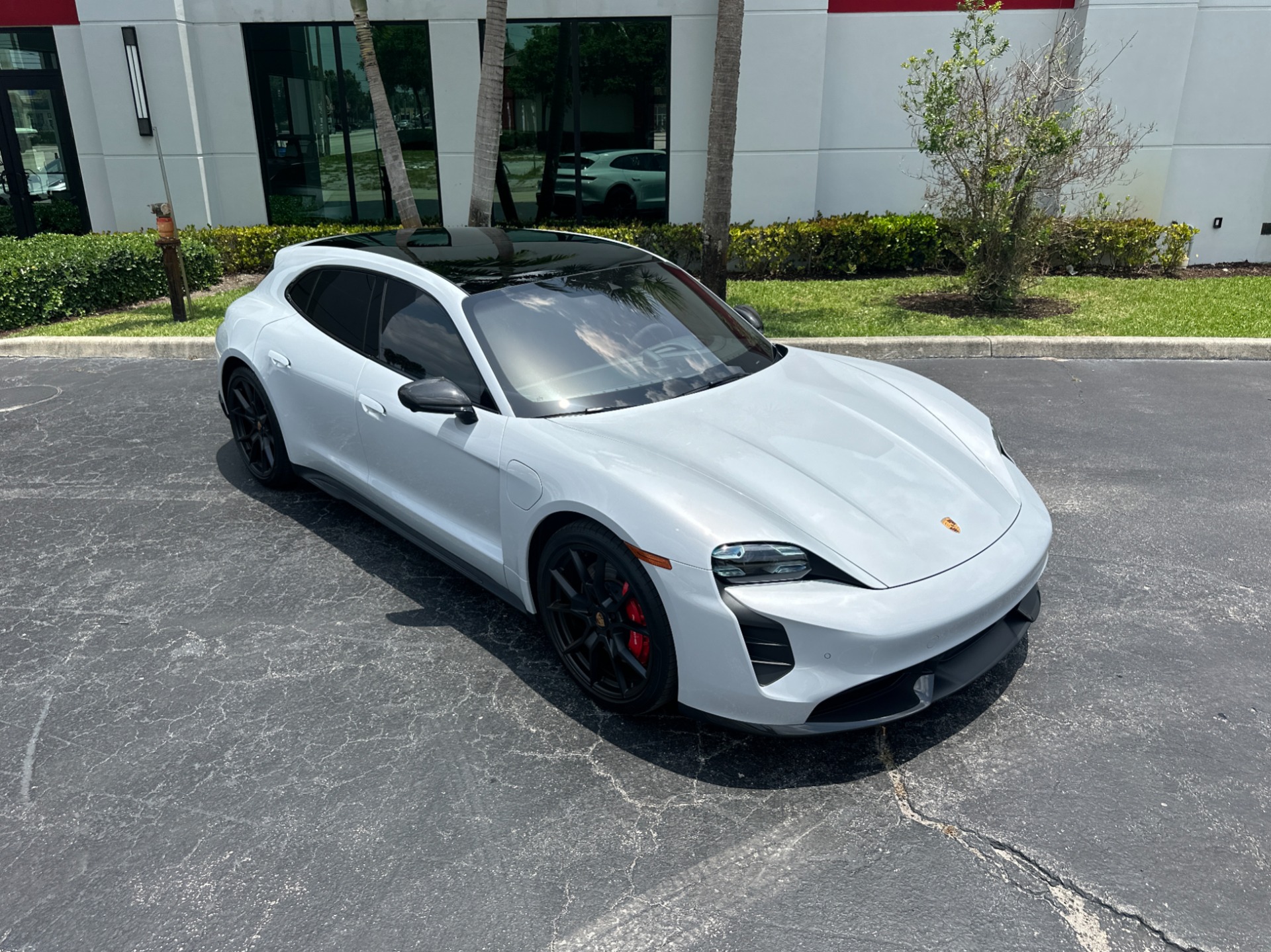 Used-2024-Porsche-Taycan-GTS-Sport-Turismo