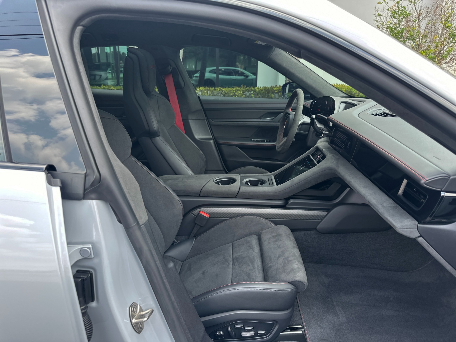Used-2024-Porsche-Taycan-GTS-Sport-Turismo