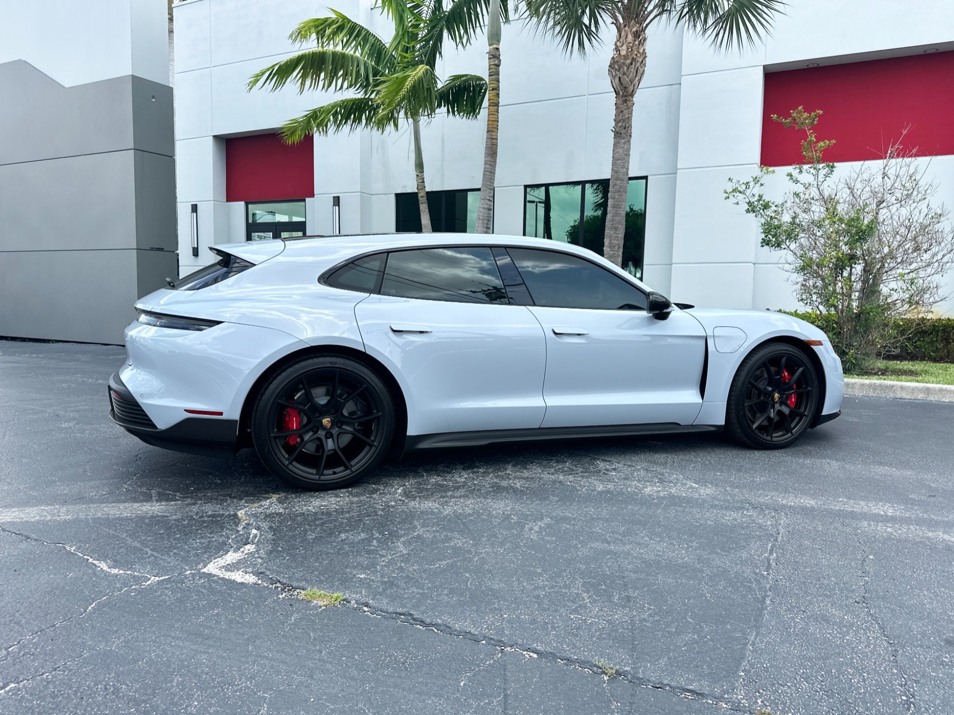 Used-2024-Porsche-Taycan-GTS-Sport-Turismo