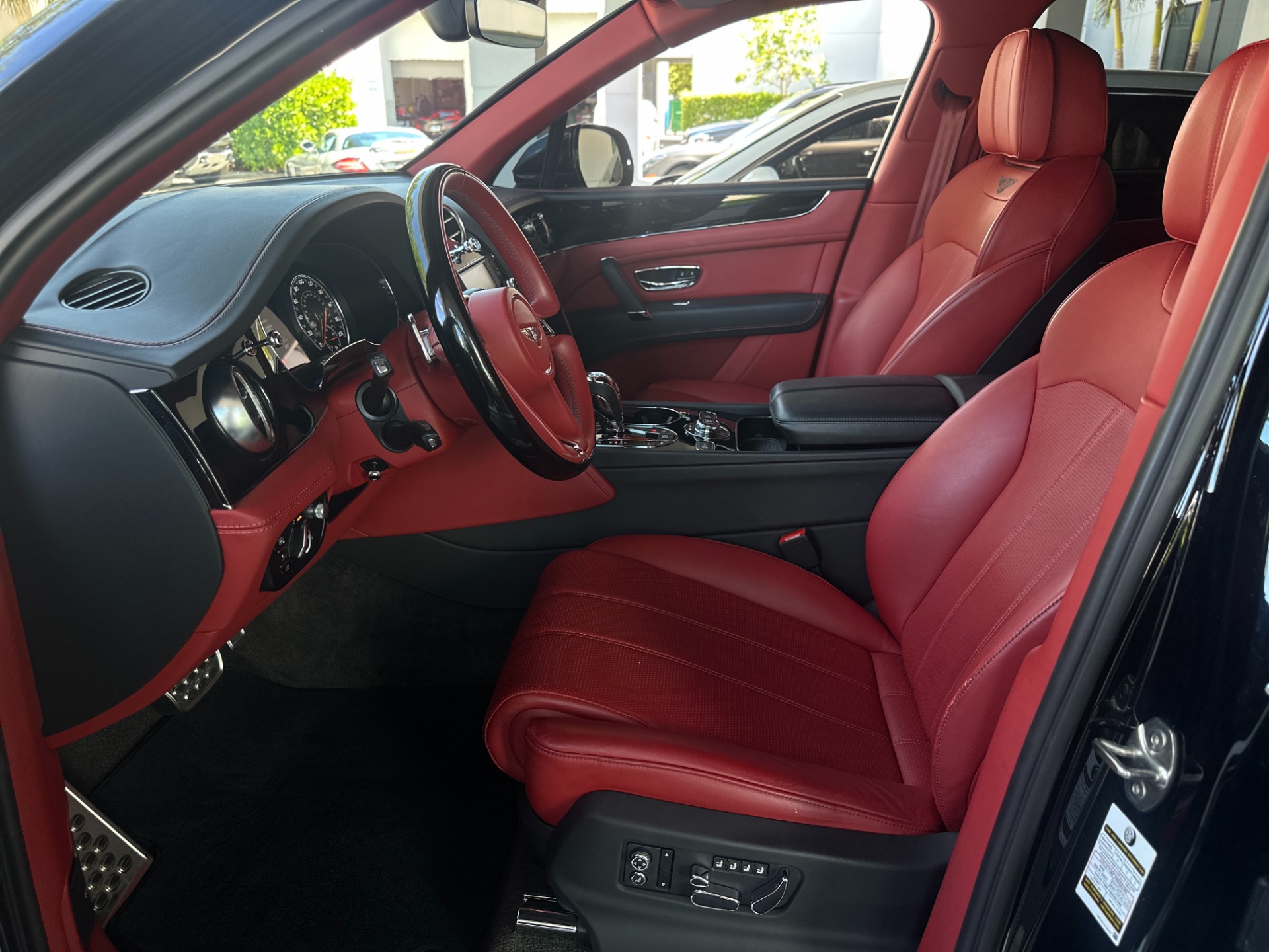 Used-2019-Bentley-Bentayga-V8