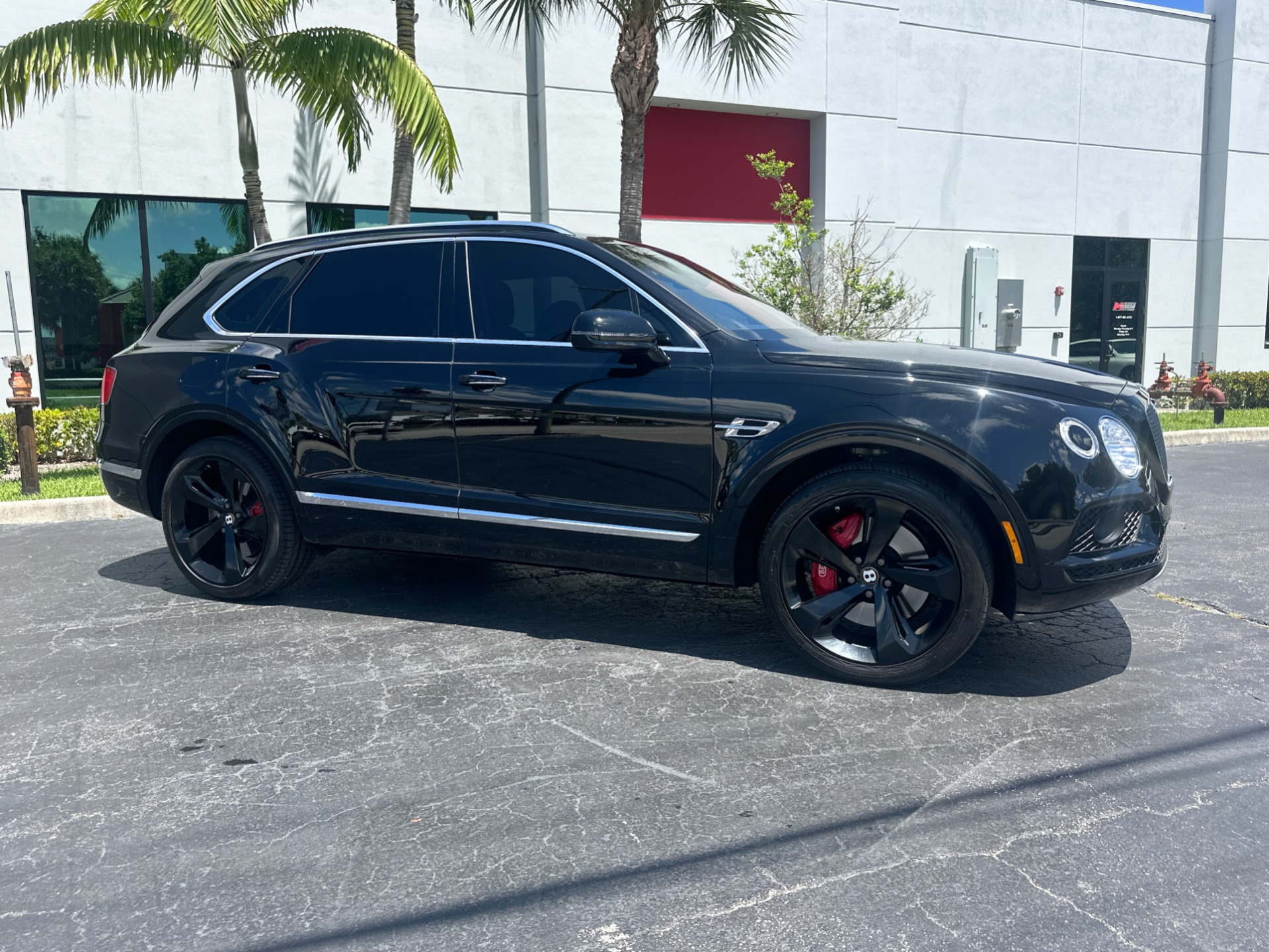 Used-2019-Bentley-Bentayga-V8