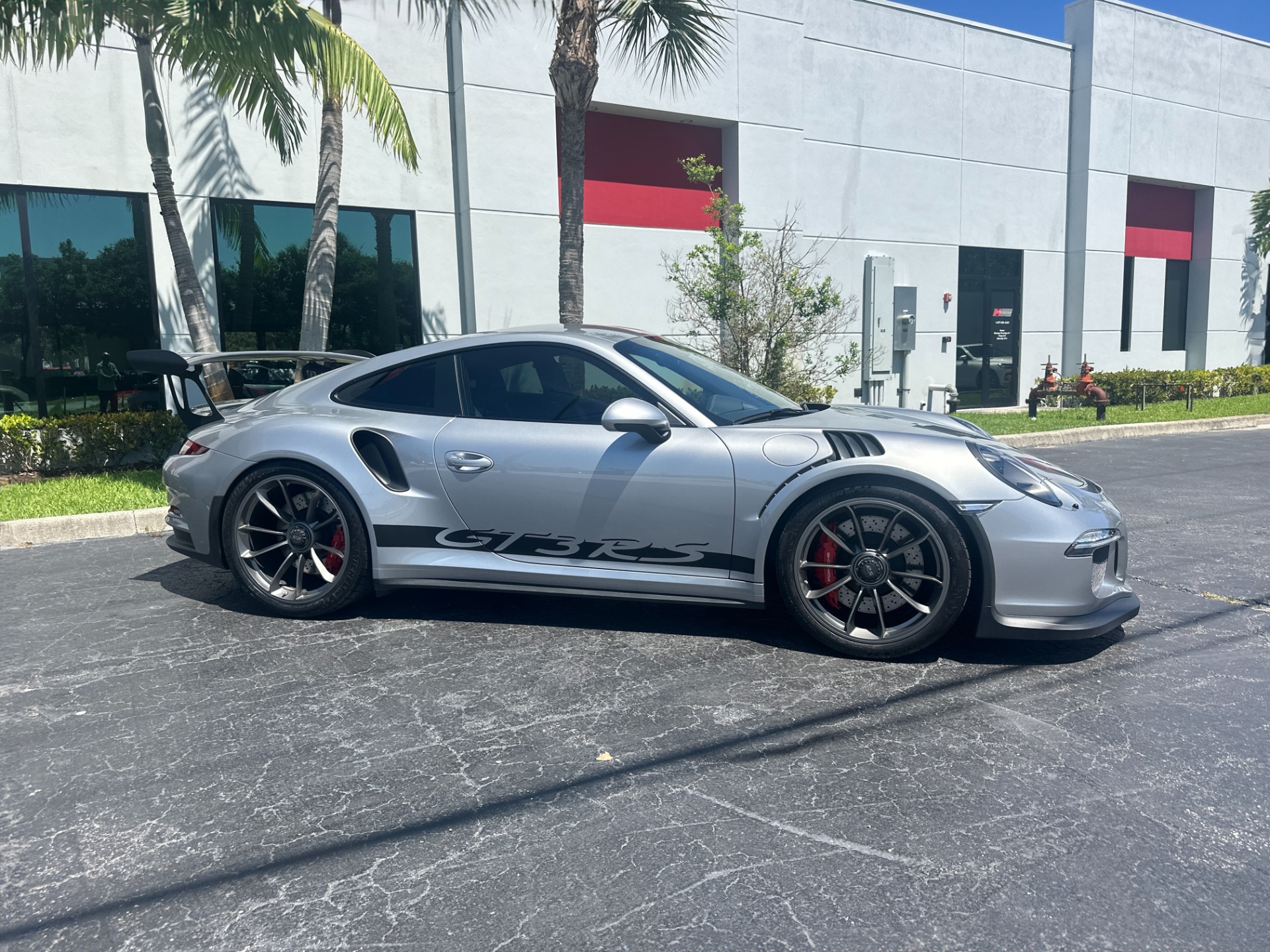 Used-2016-Porsche-911-GT3-RS