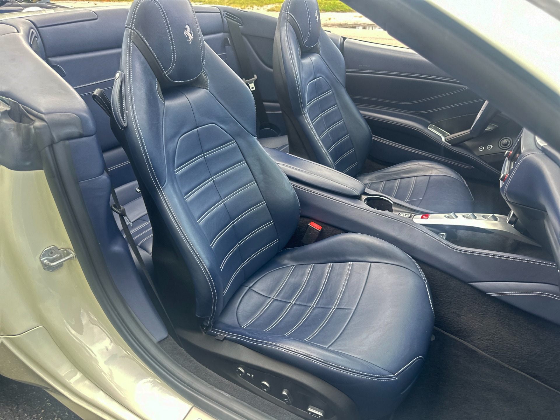Used-2016-Ferrari-California-T