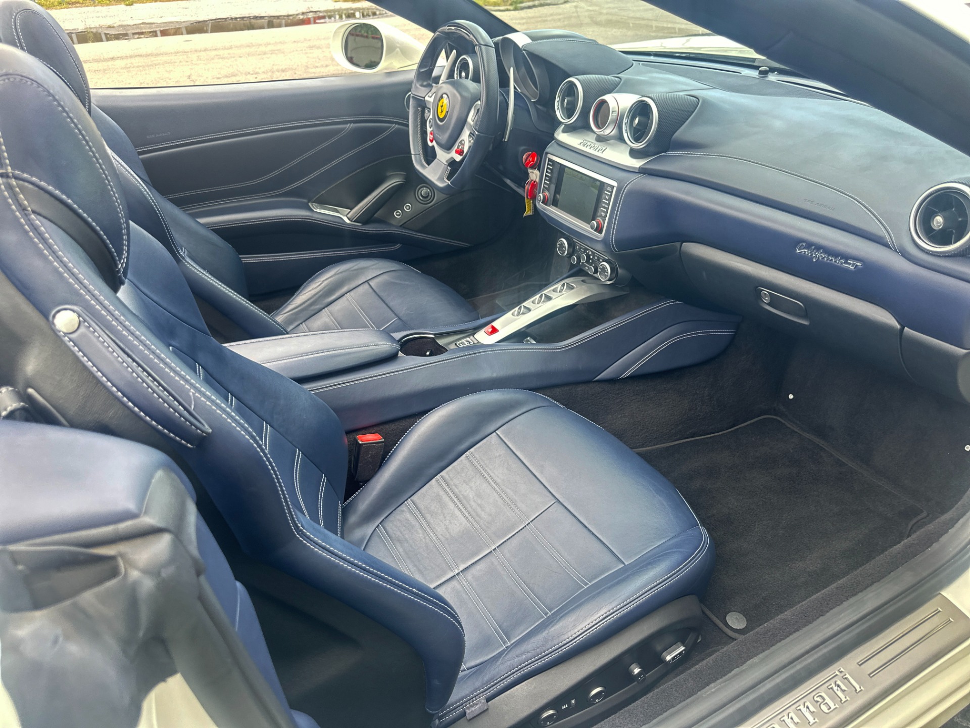 Used-2016-Ferrari-California-T