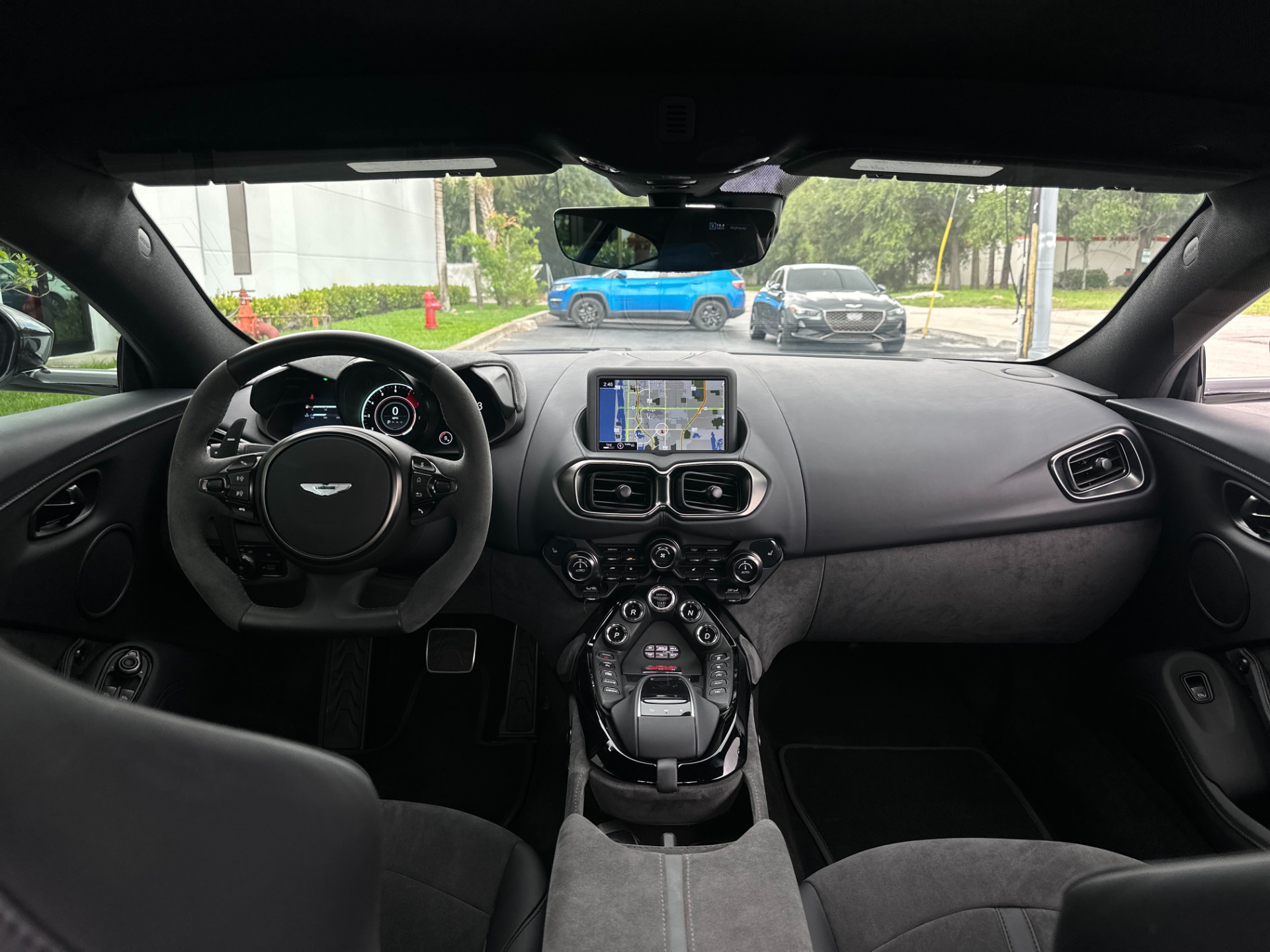 Used-2022-Aston-Martin-Vantage-F1-Edition