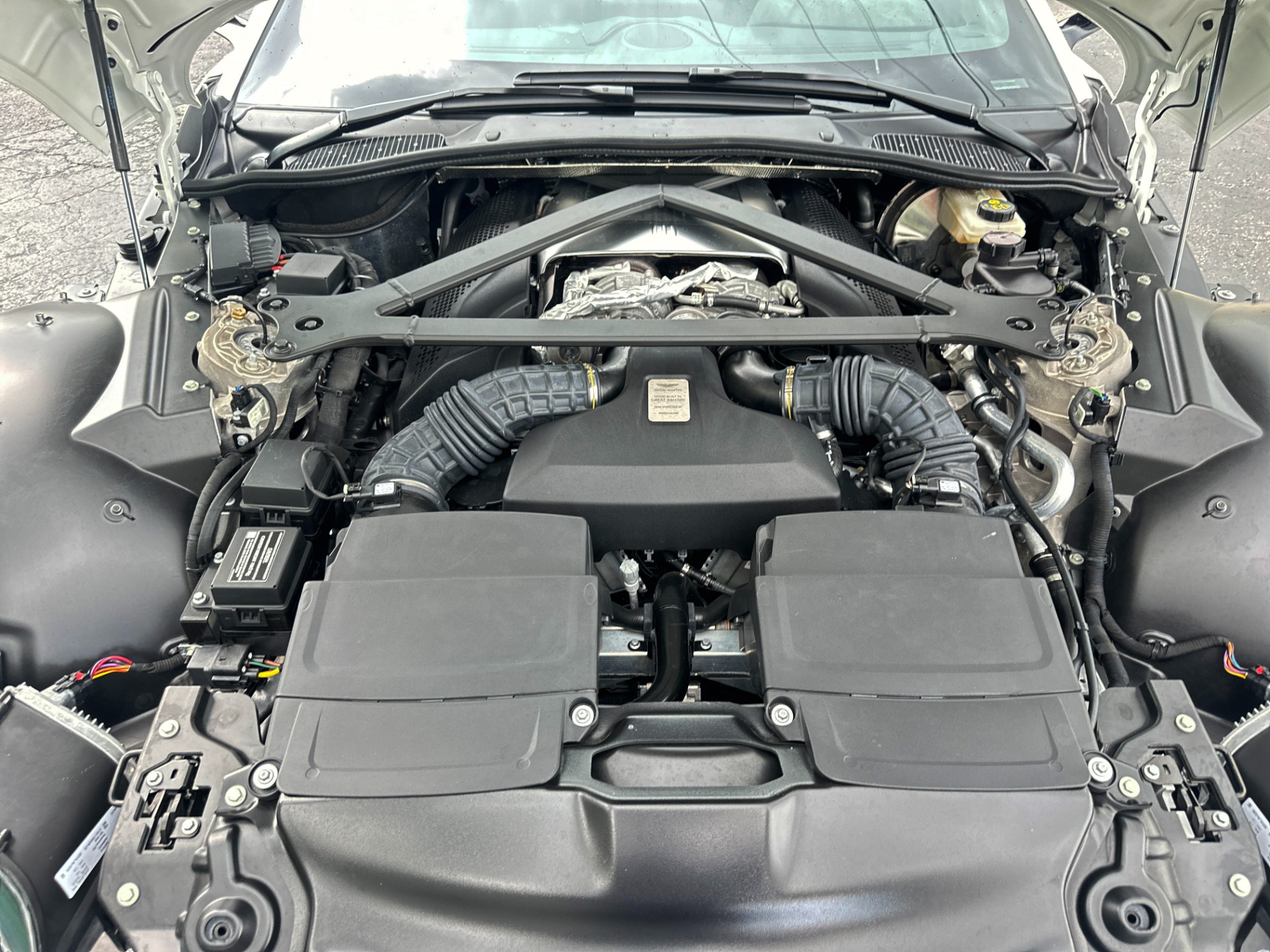 Used-2022-Aston-Martin-Vantage-F1-Edition