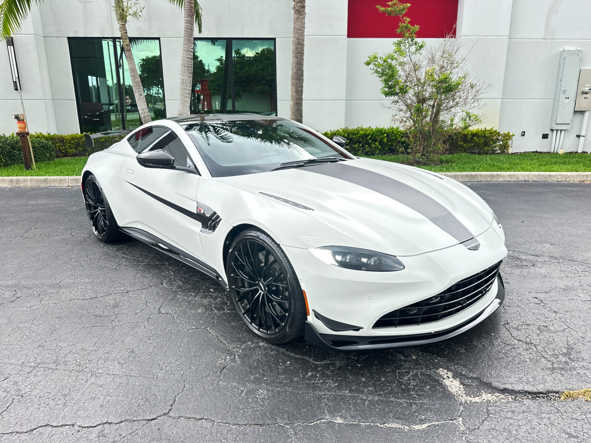 Used-2022-Aston-Martin-Vantage-F1-Edition