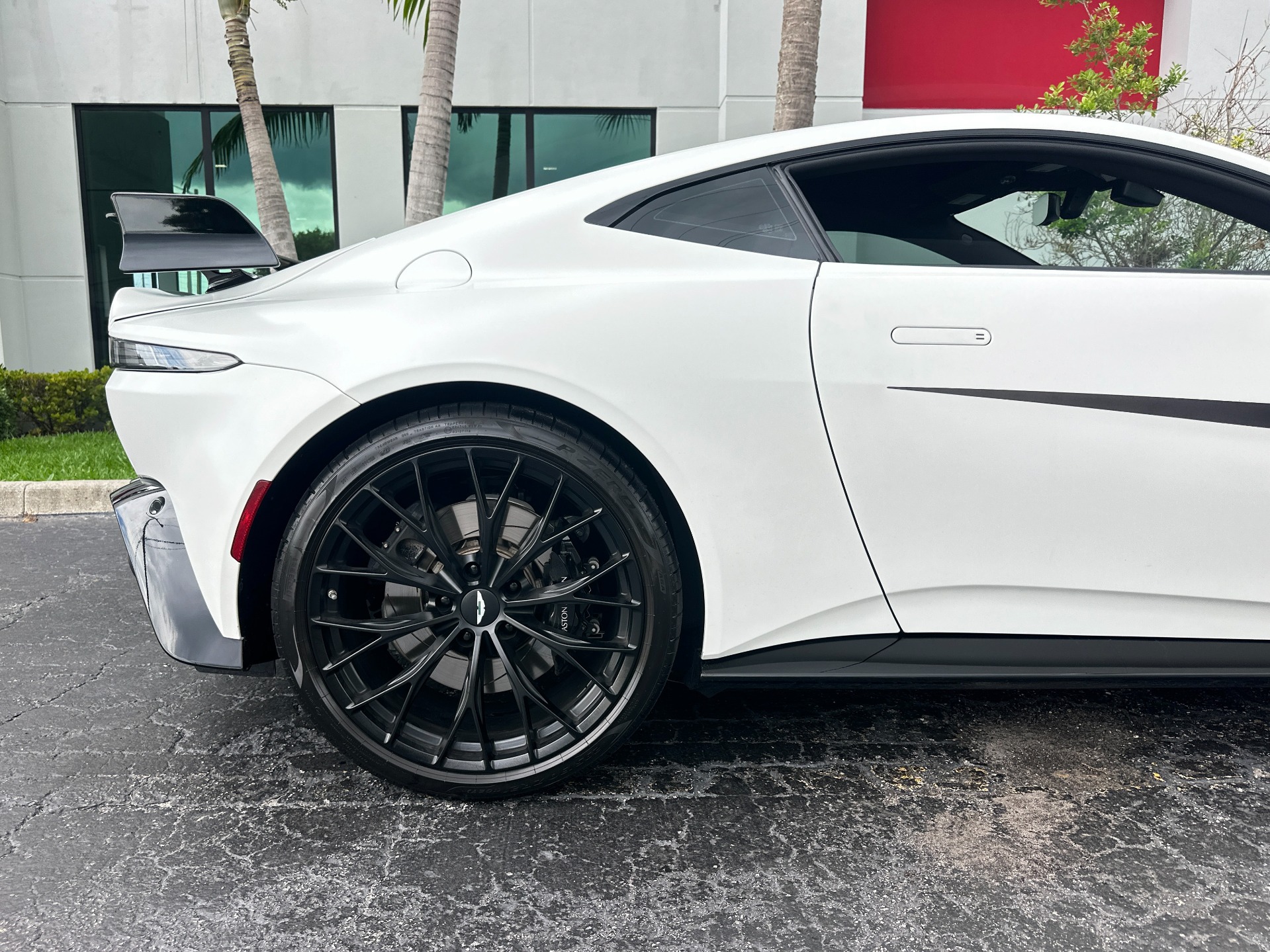 Used-2022-Aston-Martin-Vantage-F1-Edition