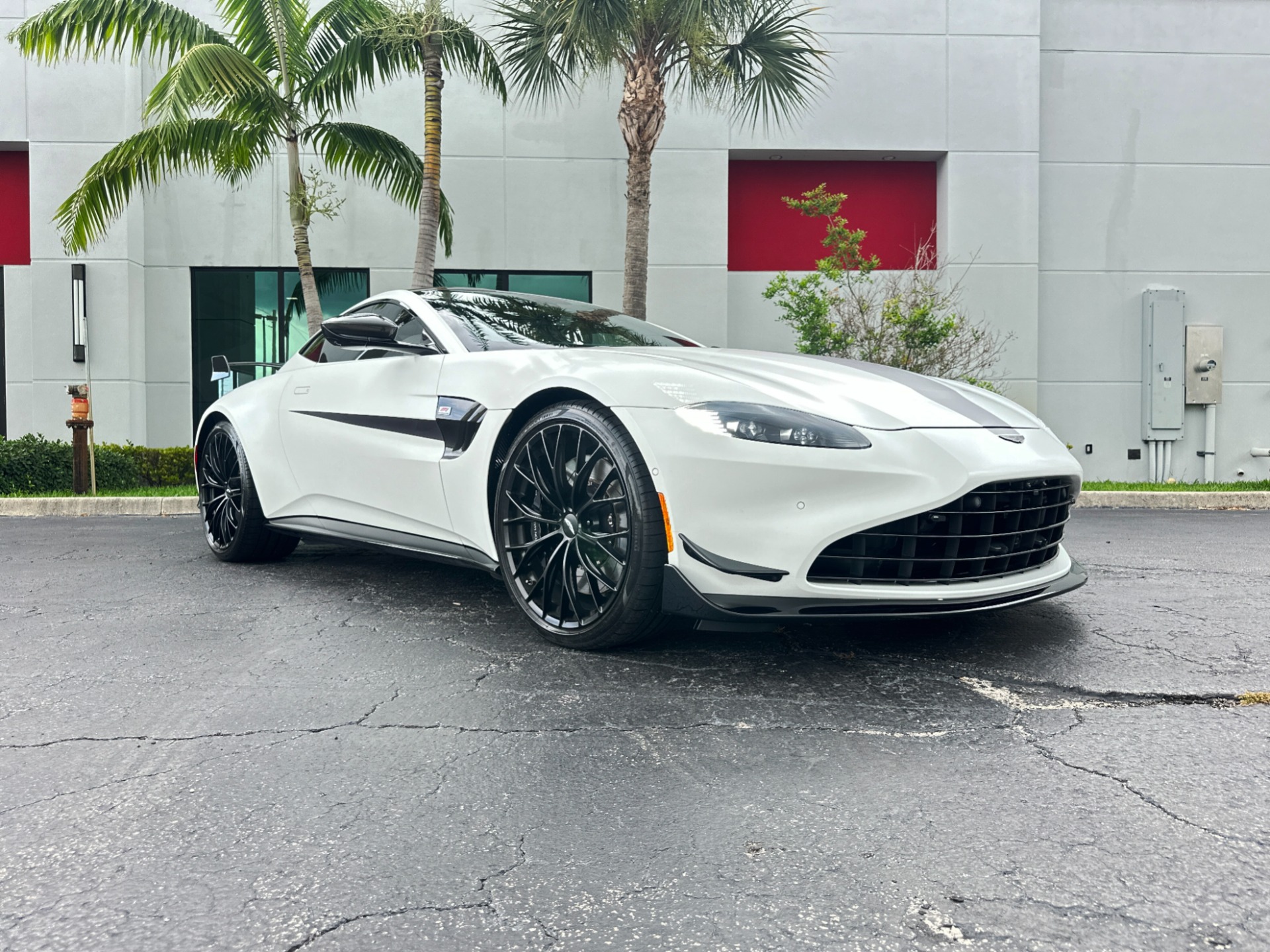 Used-2022-Aston-Martin-Vantage-F1-Edition